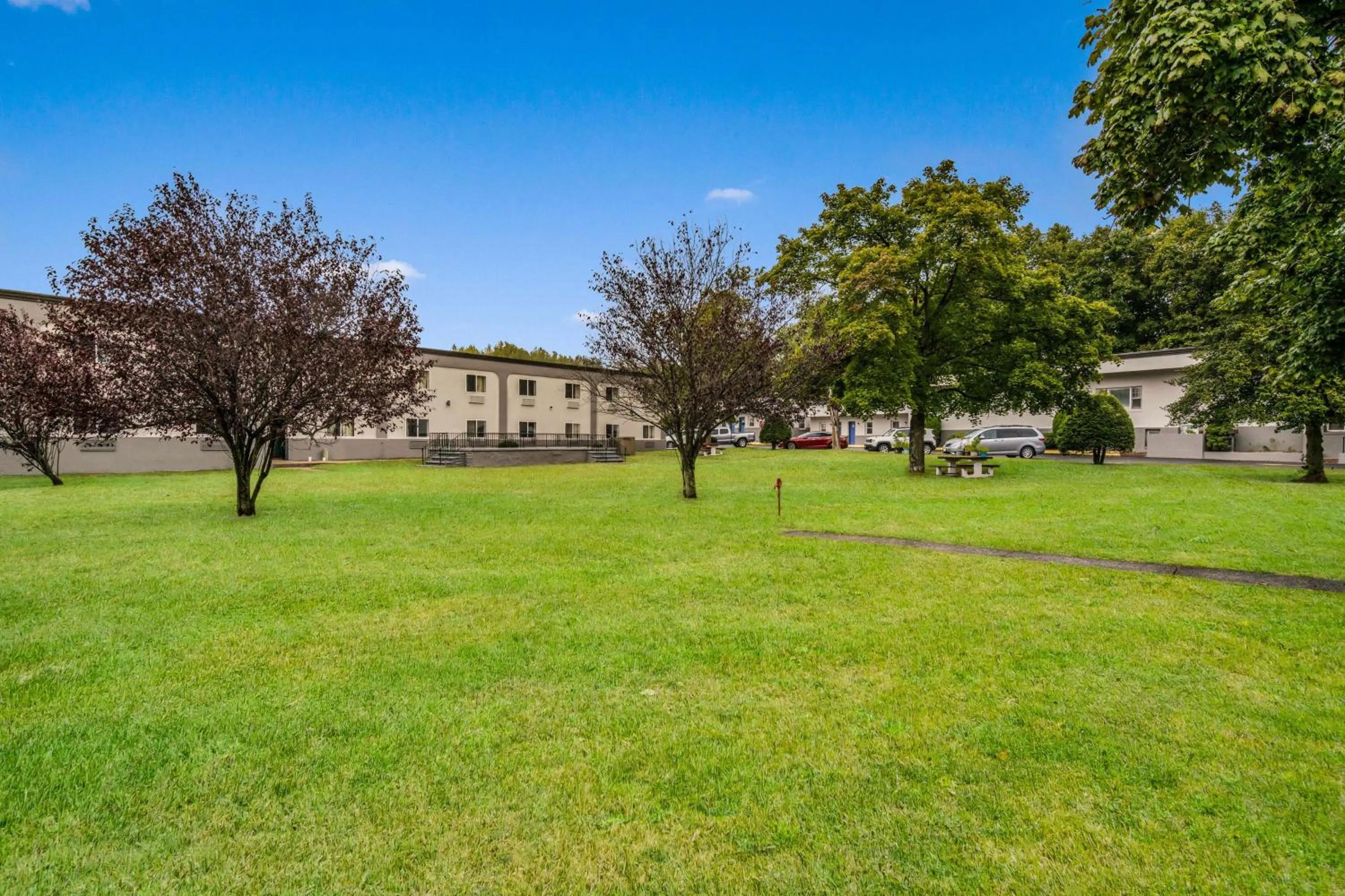 Property building in Motel 6-Tinton Falls, NJ