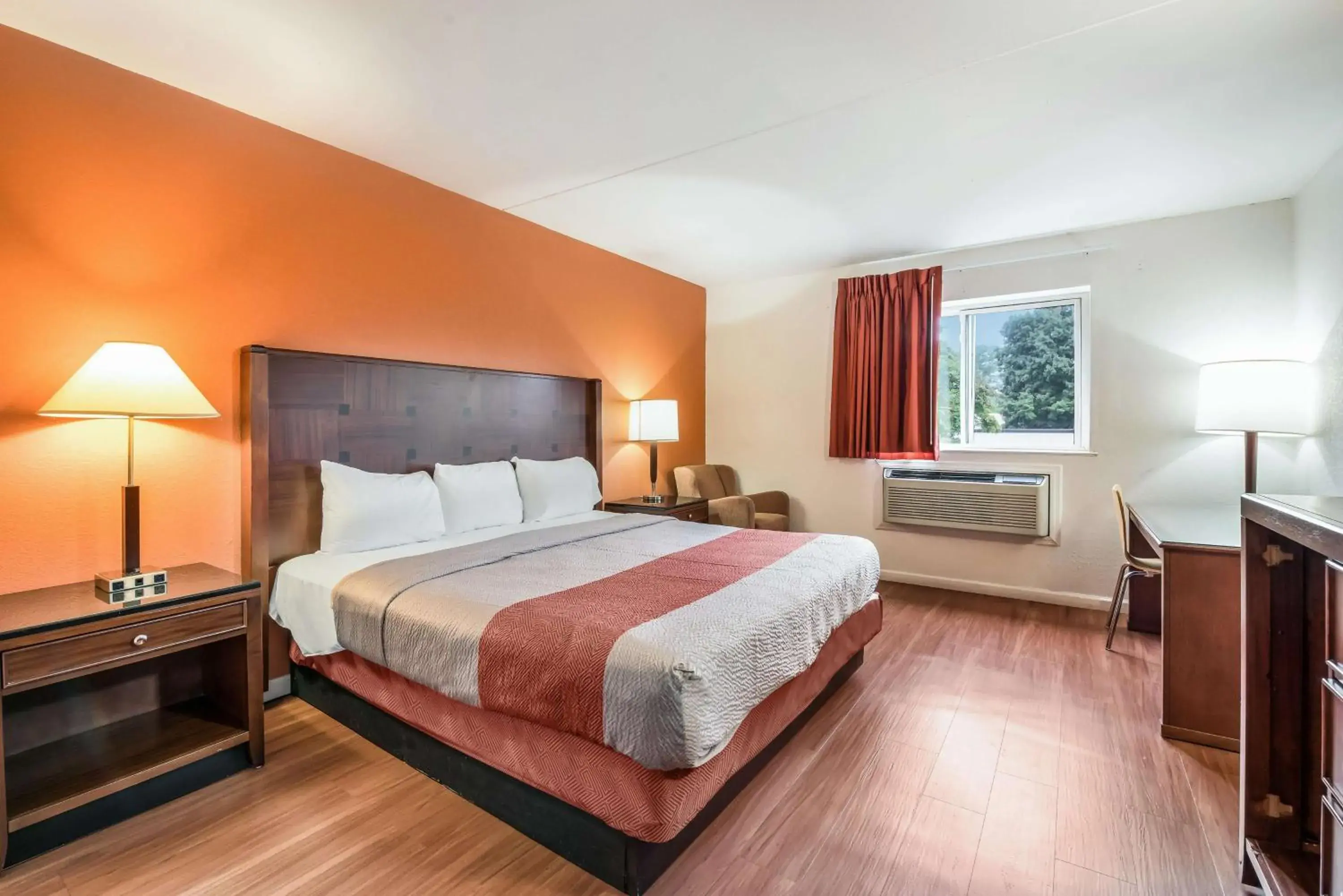 Photo of the whole room, Bed in Motel 6-Tinton Falls, NJ Photo of the whole room, Bed in Motel 6-Tinton Falls, NJ