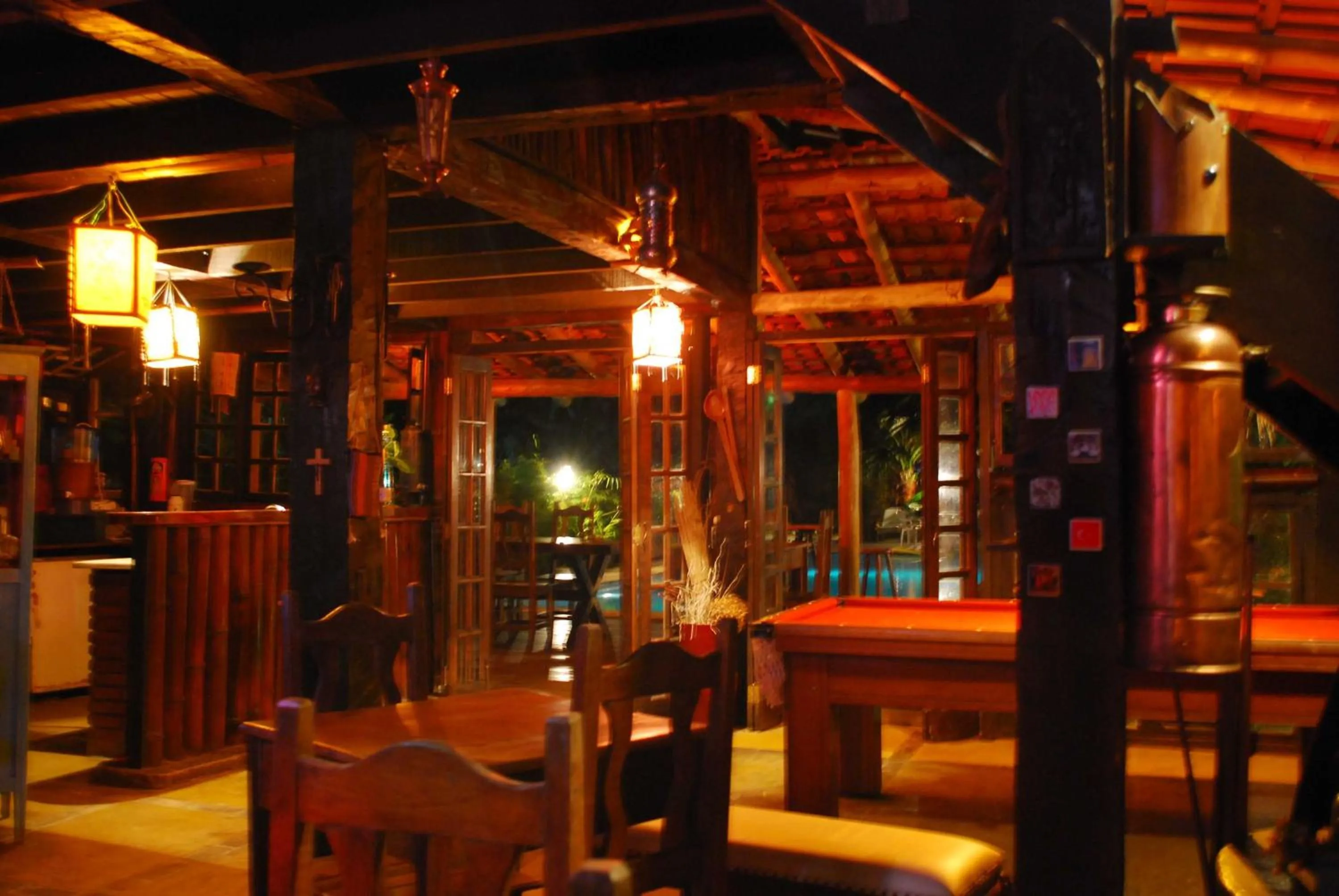 Billiard in Hotel Pousada Katmandu