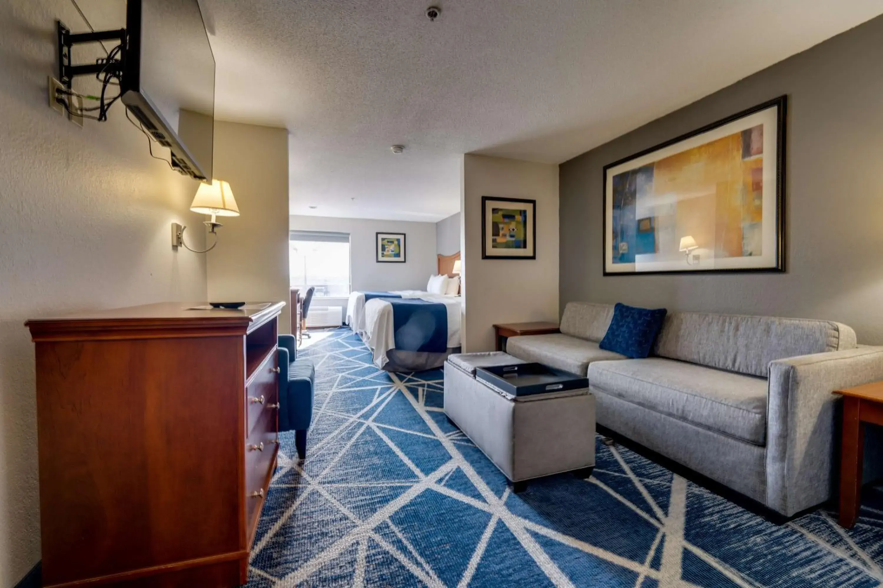 Bedroom, Seating Area in Best Western Somerset Bedroom, Seating Area in Best Western Somerset