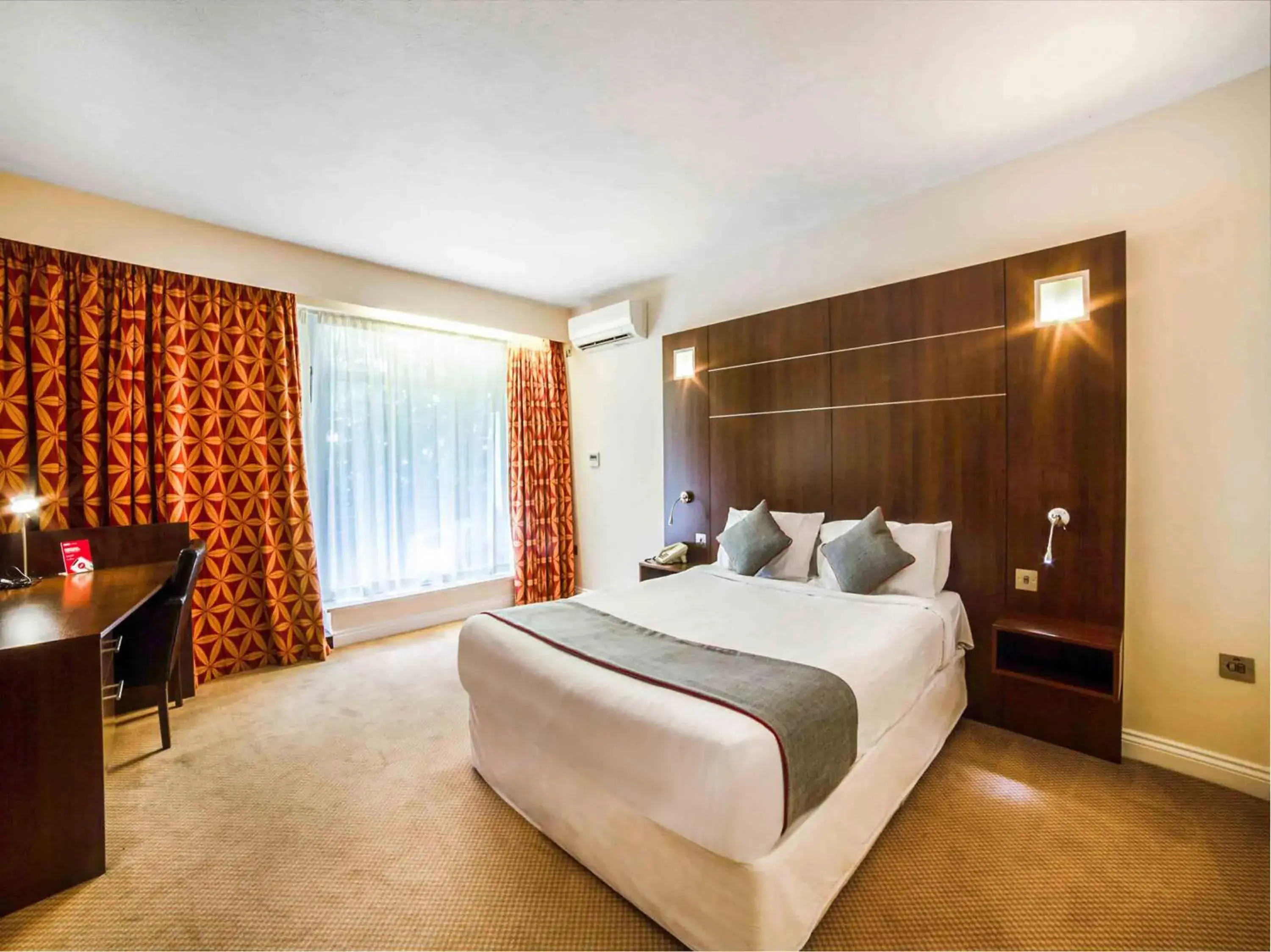 Bedroom, Bed in The Bridge House Hotel Bedroom, Bed in The Bridge House Hotel