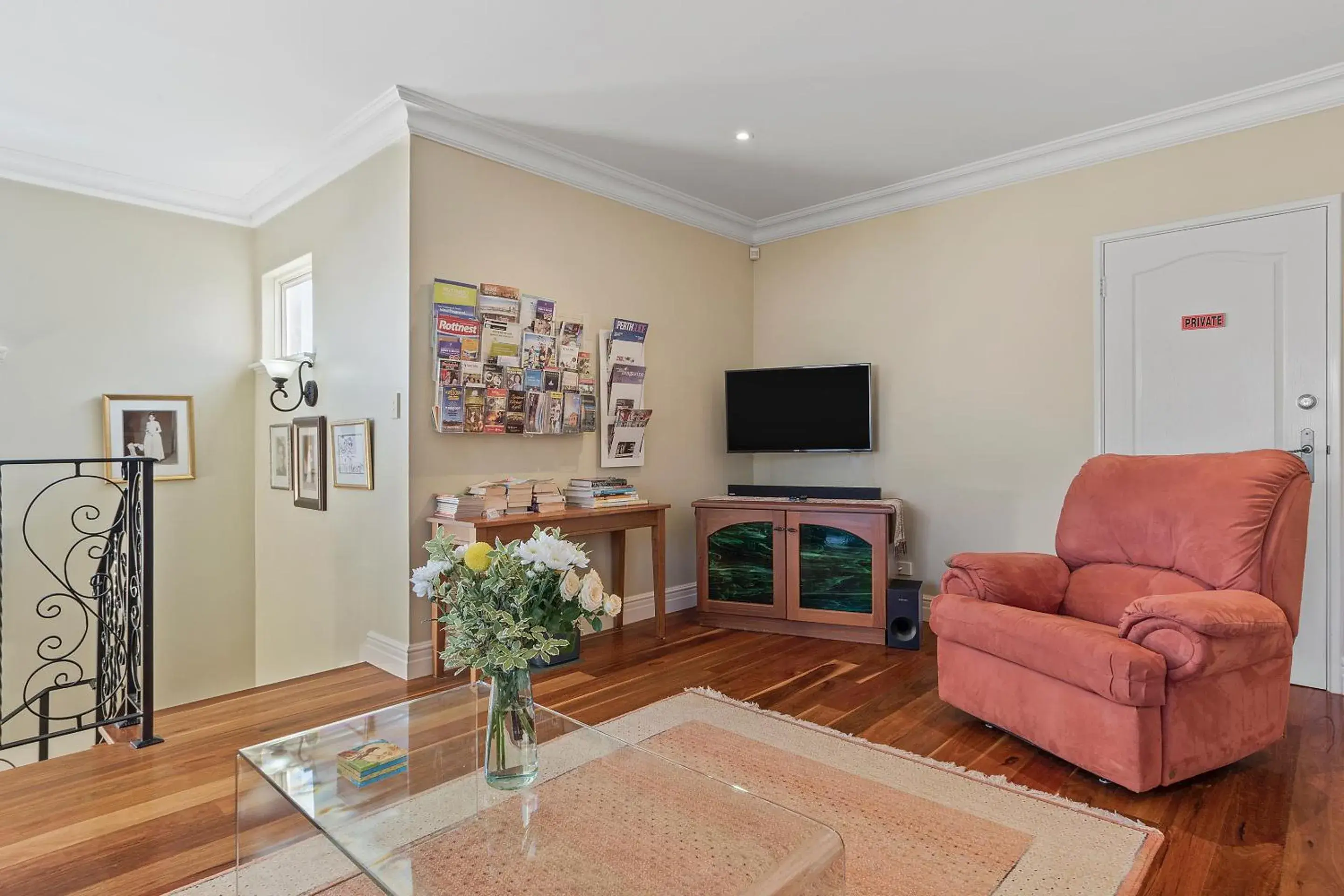 Living room in Sorrento Beach Bed & Breakfast Living room in Sorrento Beach Bed & Breakfast