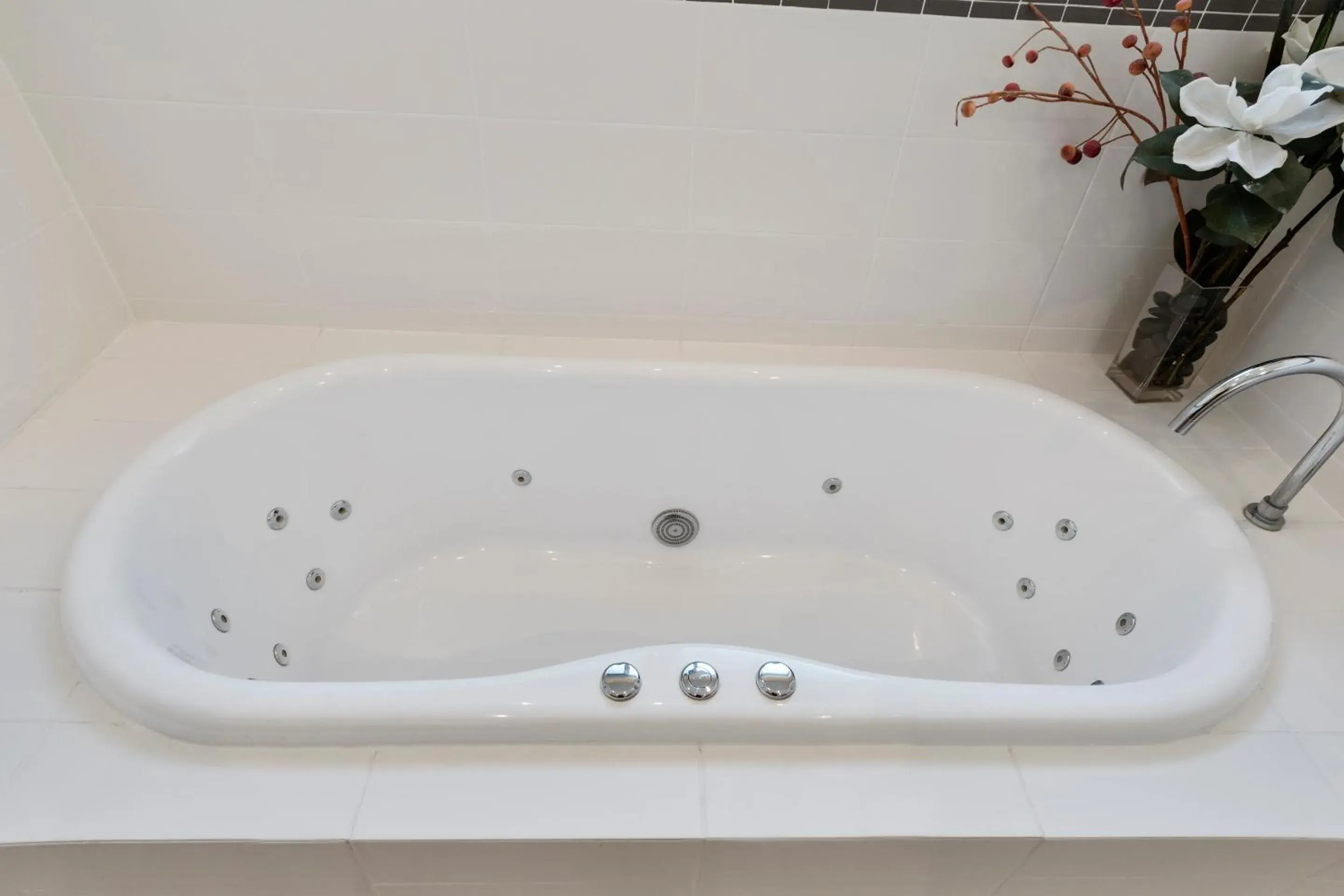 Bathroom in Sorrento Beach Bed & Breakfast Bathroom in Sorrento Beach Bed & Breakfast