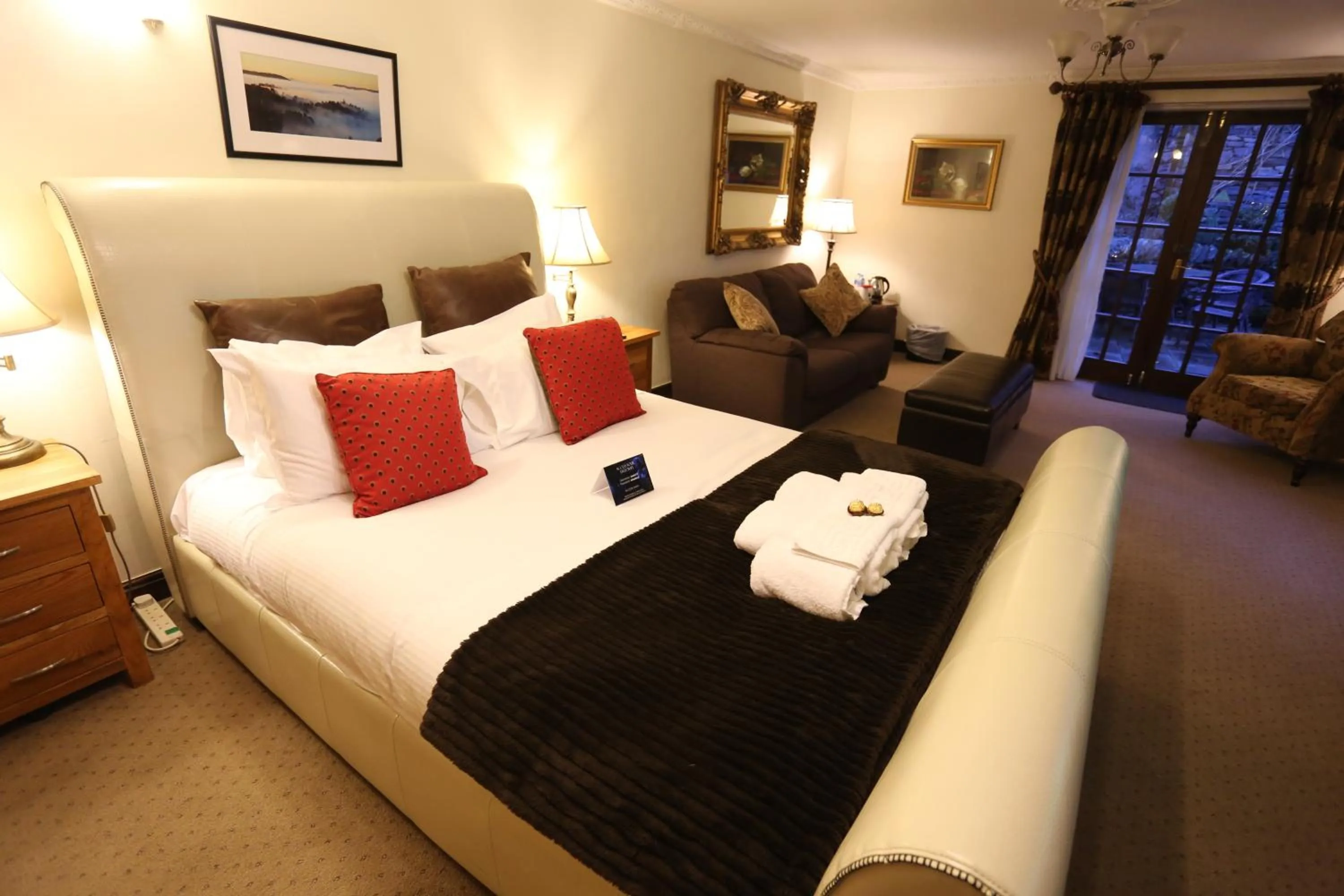 Bedroom, Bed in Woodlands