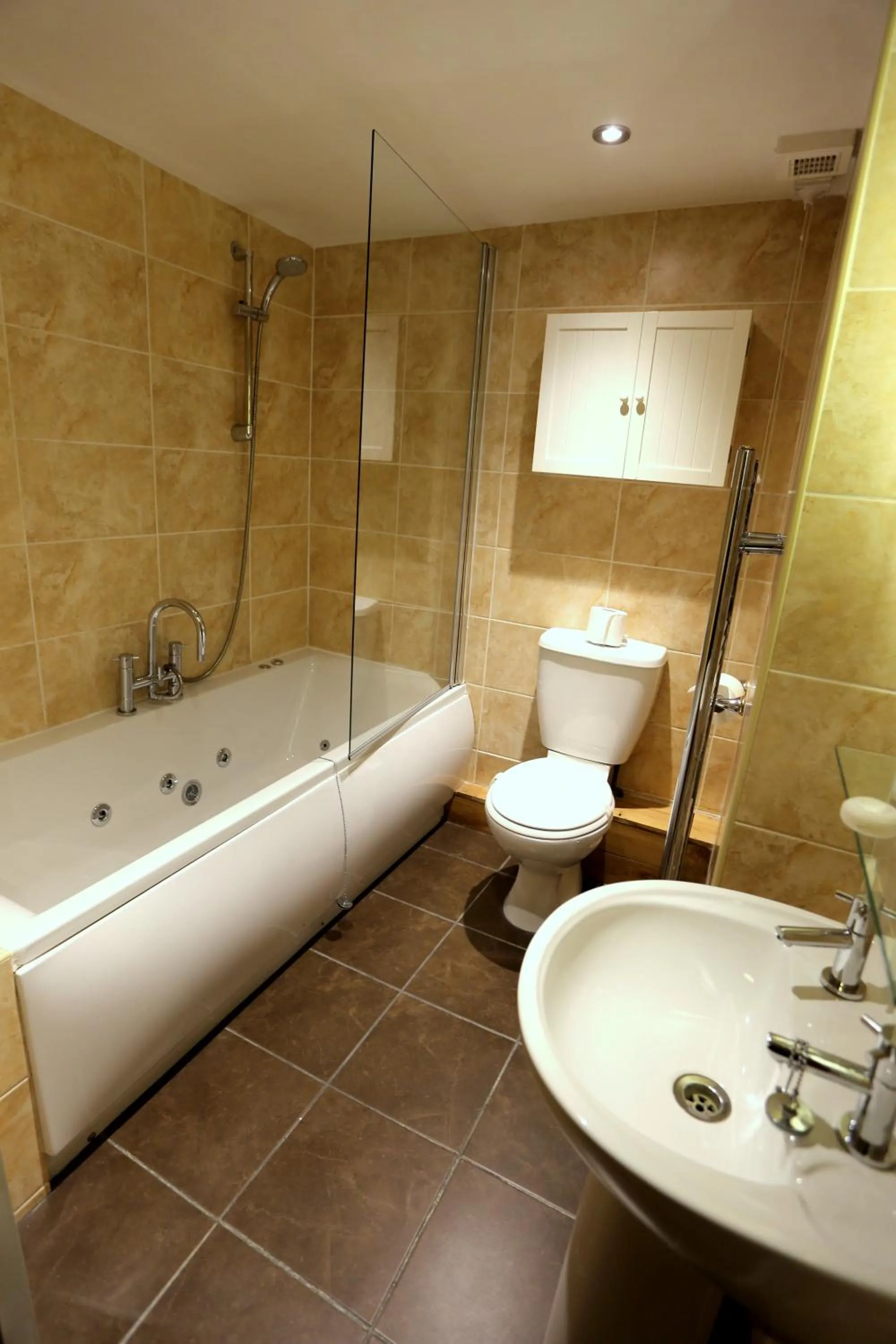 Bathroom in Woodlands