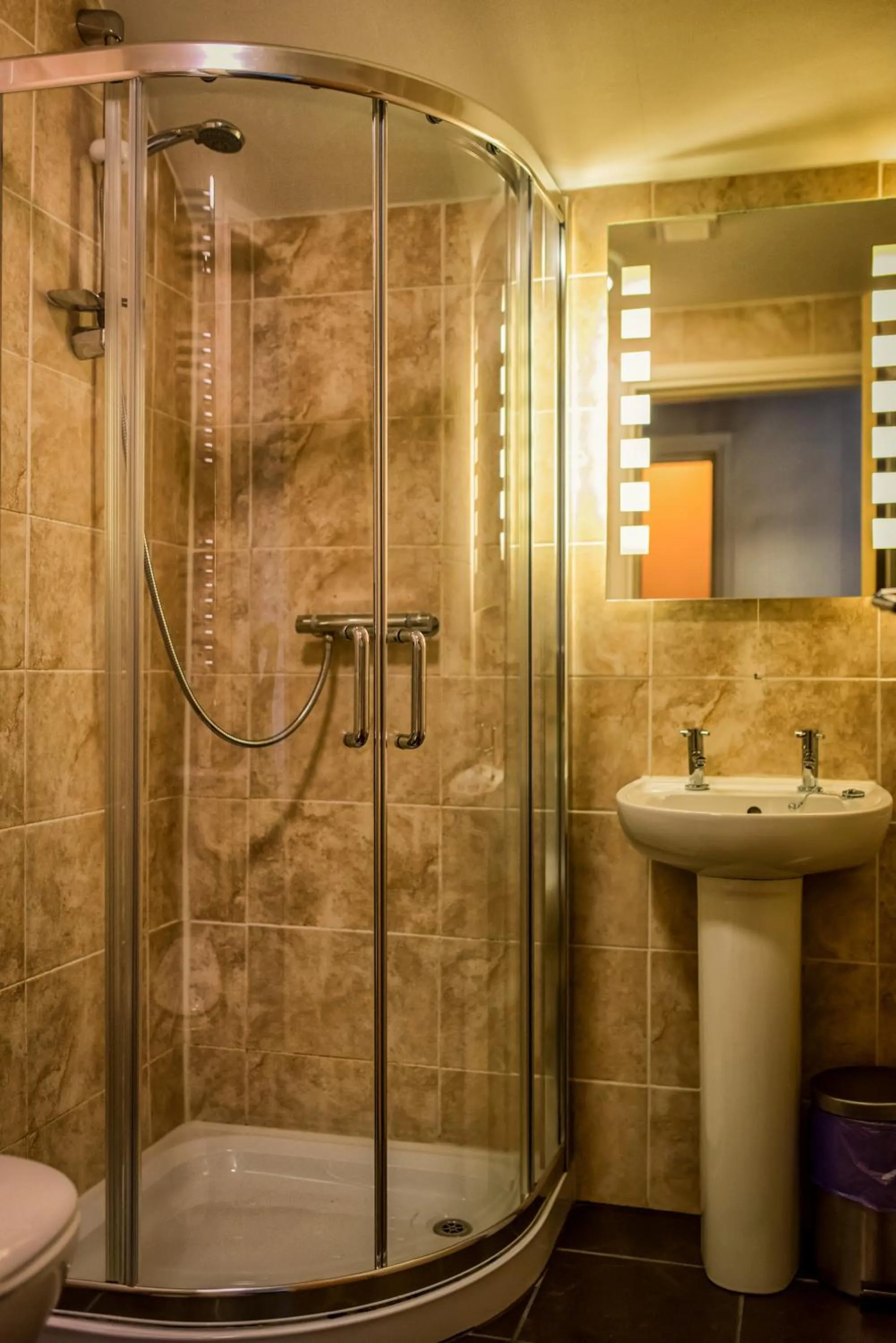 Bathroom in Woodlands