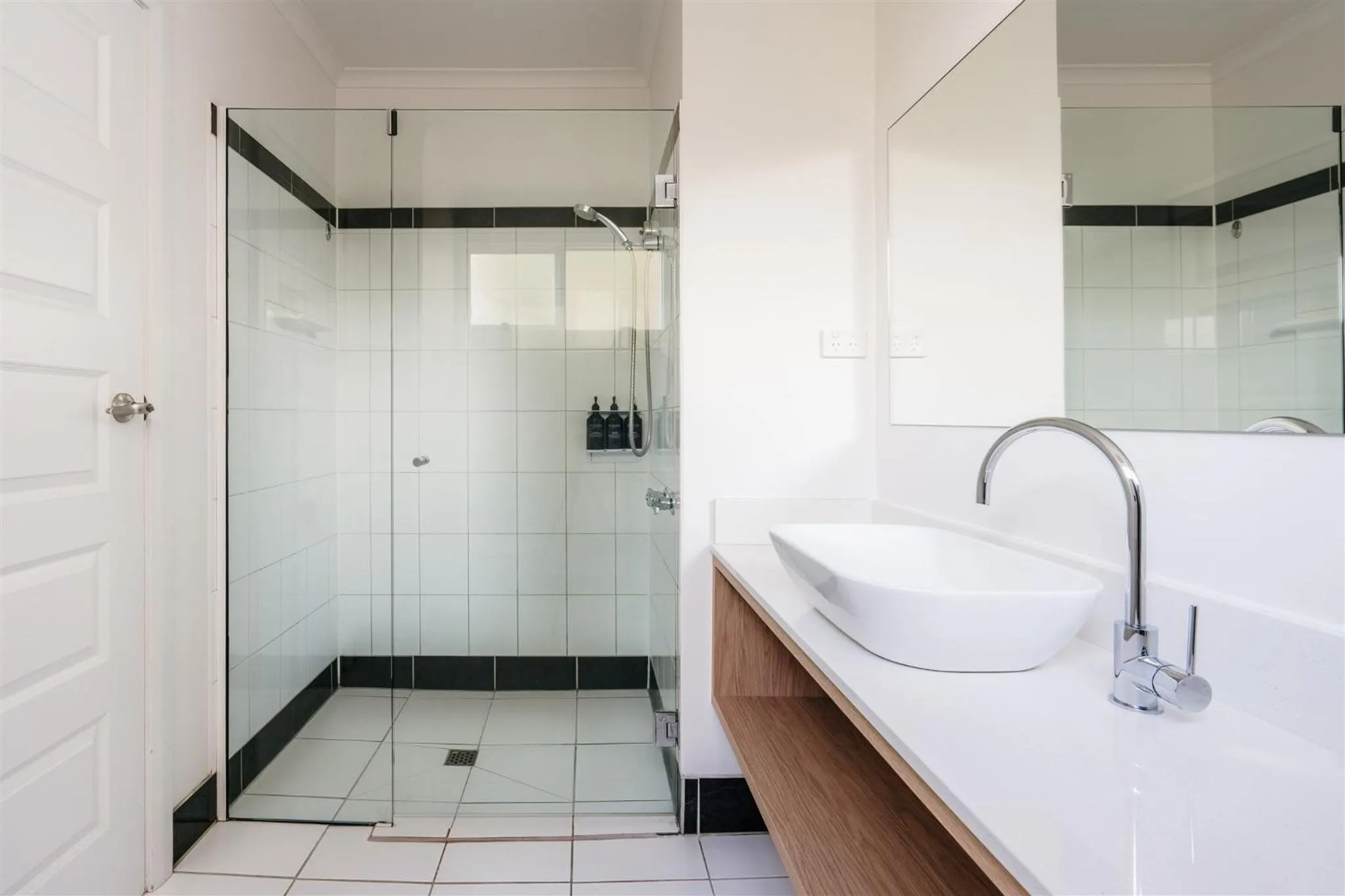 Bathroom in Hideaway on George