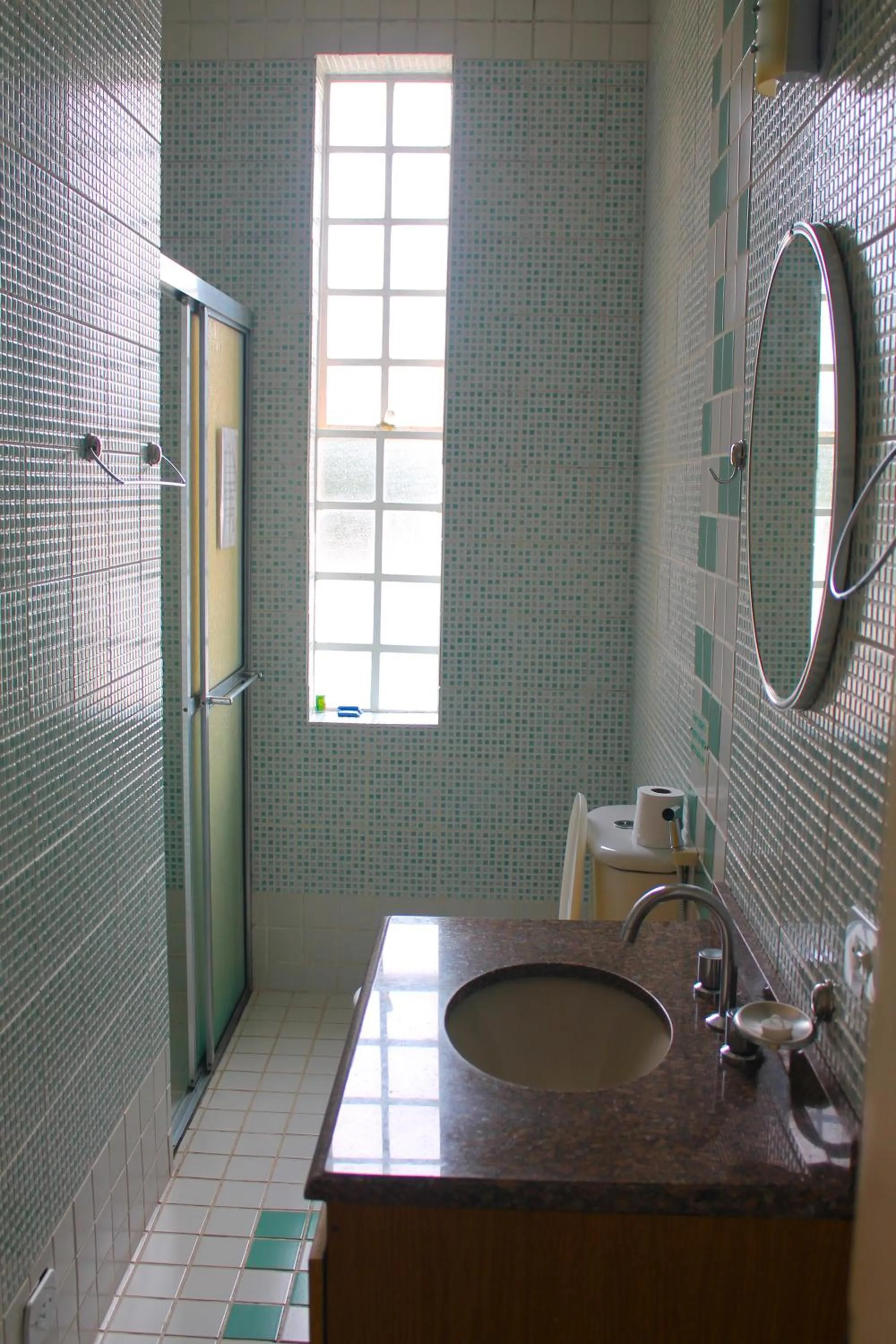 Bathroom in Hotel Platanus
