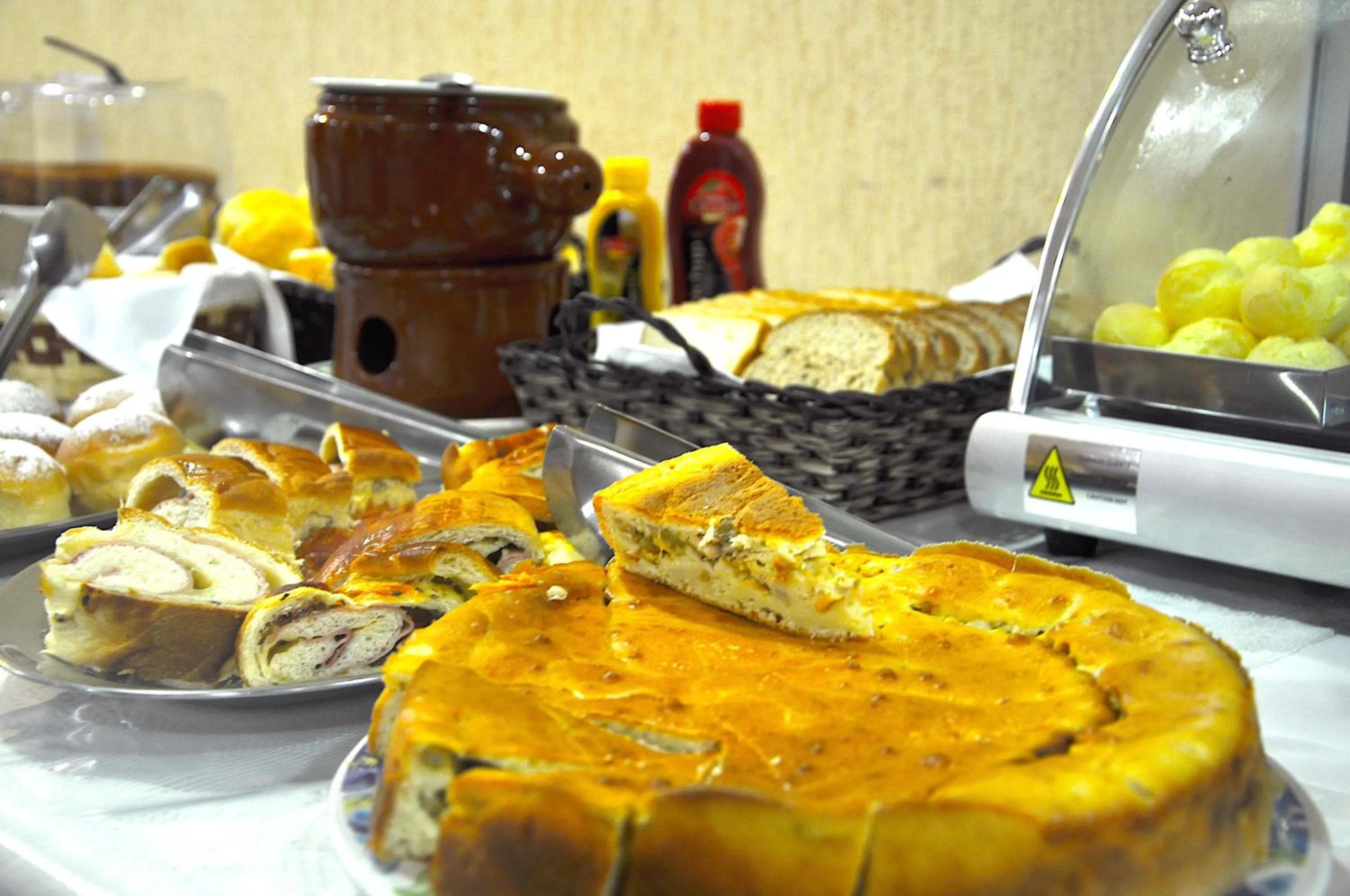 Breakfast in Hotel Platanus