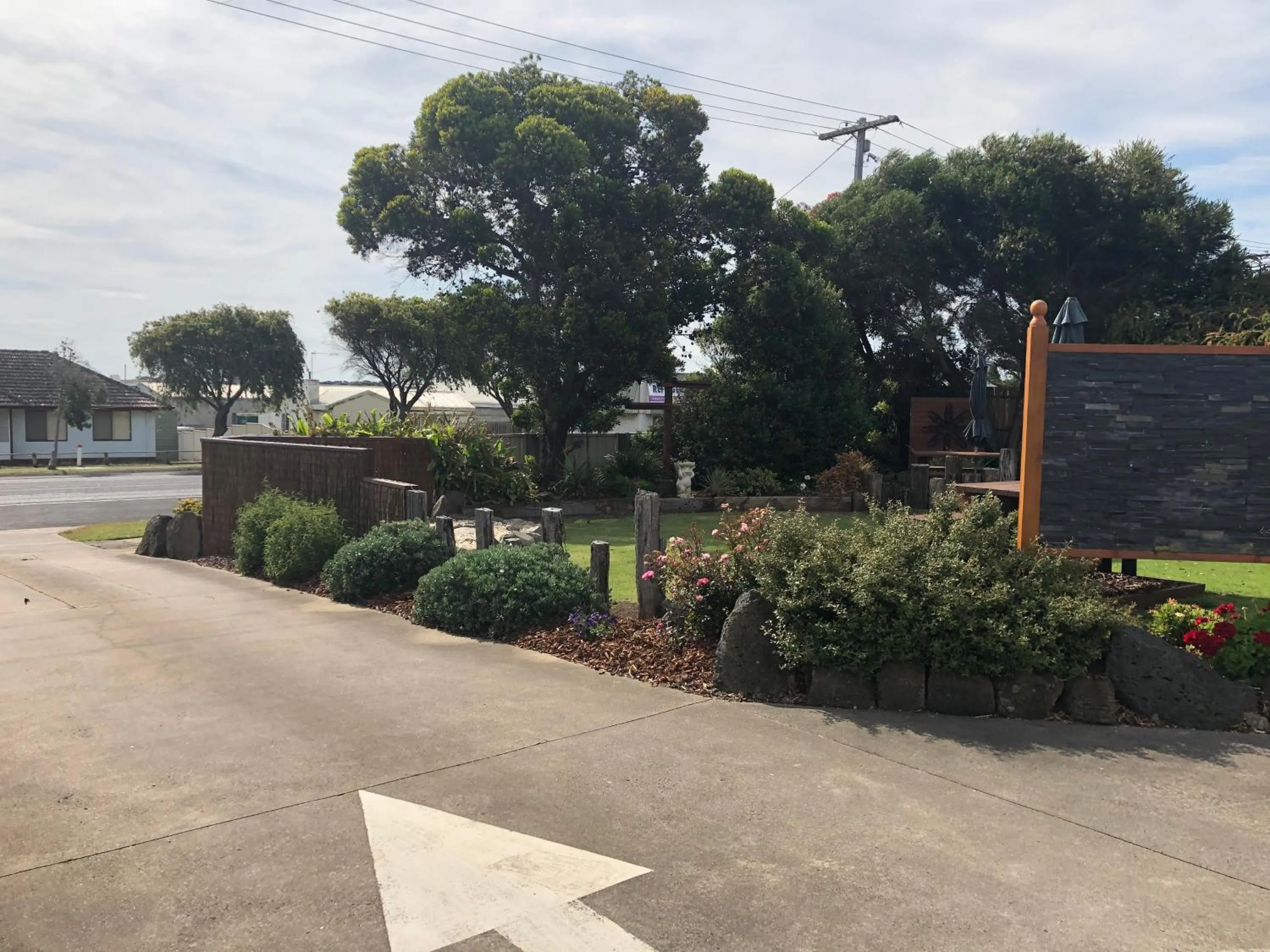 Garden in Mariner Motel