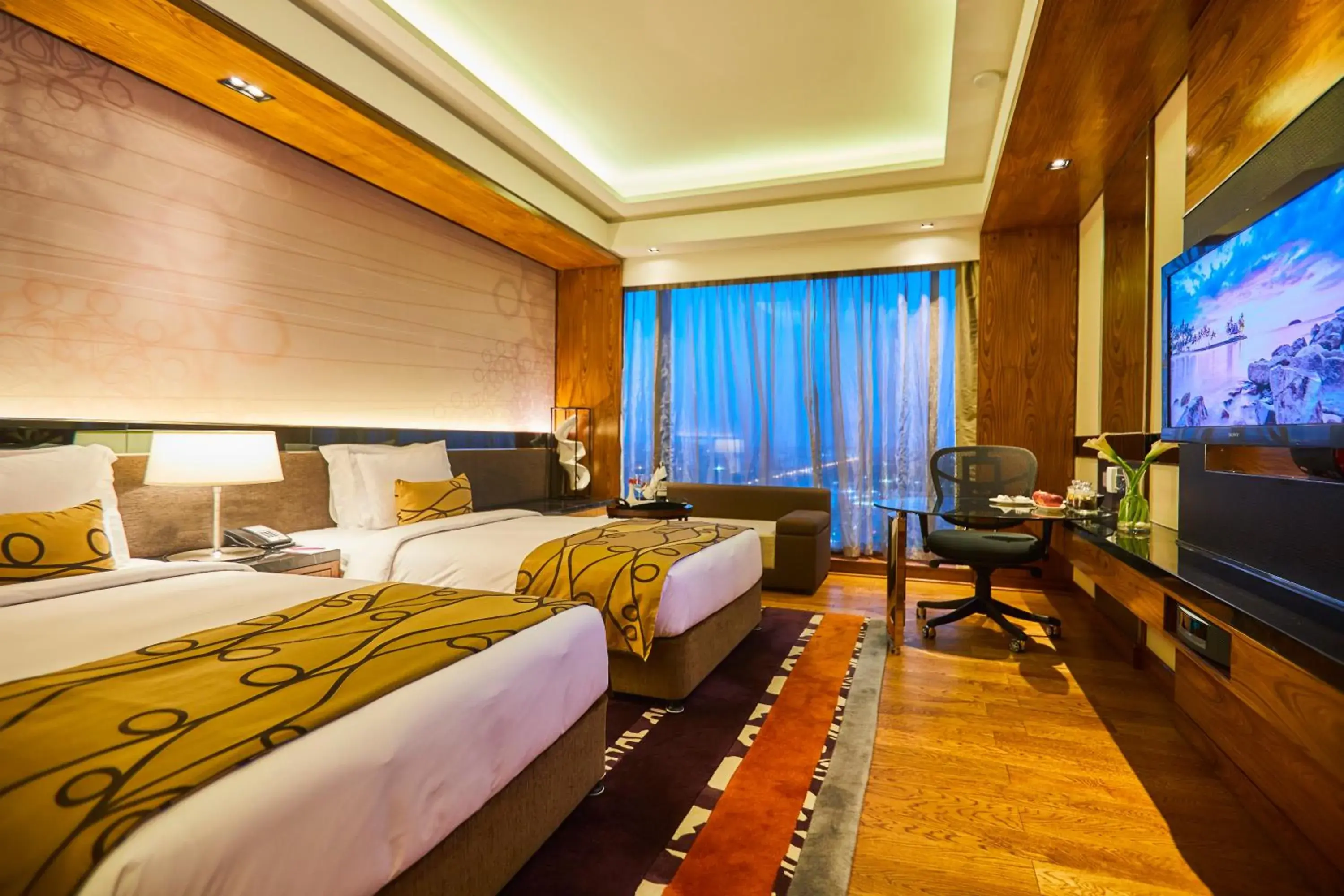 Bed in Crowne Plaza New Delhi Rohini by IHG Bed in Crowne Plaza New Delhi Rohini by IHG