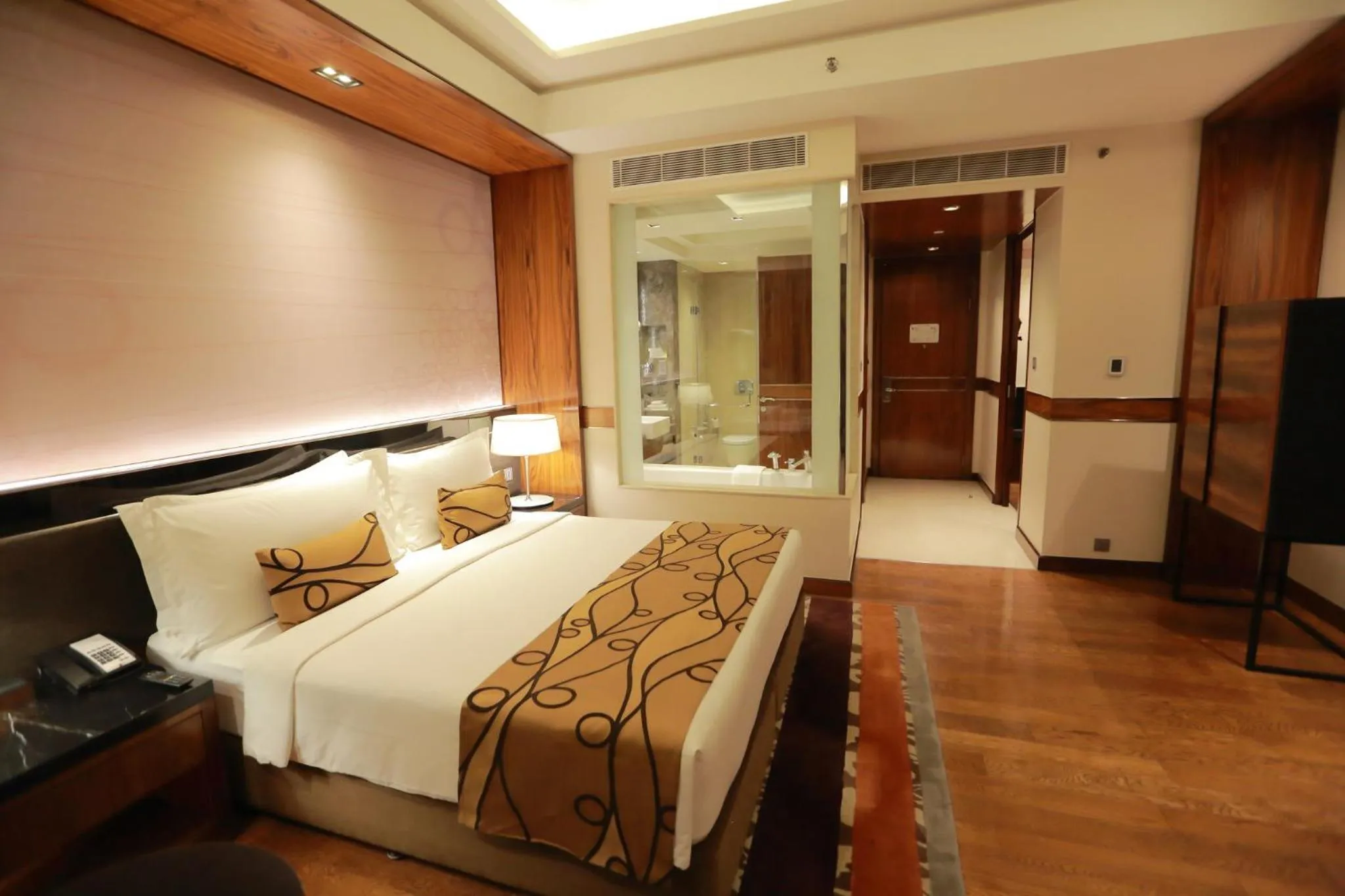 Photo of the whole room, Bed in Crowne Plaza New Delhi Rohini by IHG