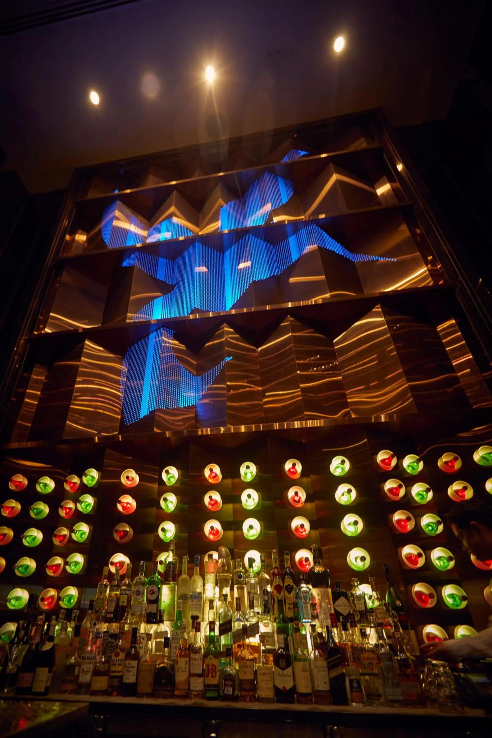 Lounge or bar in Crowne Plaza New Delhi Rohini by IHG