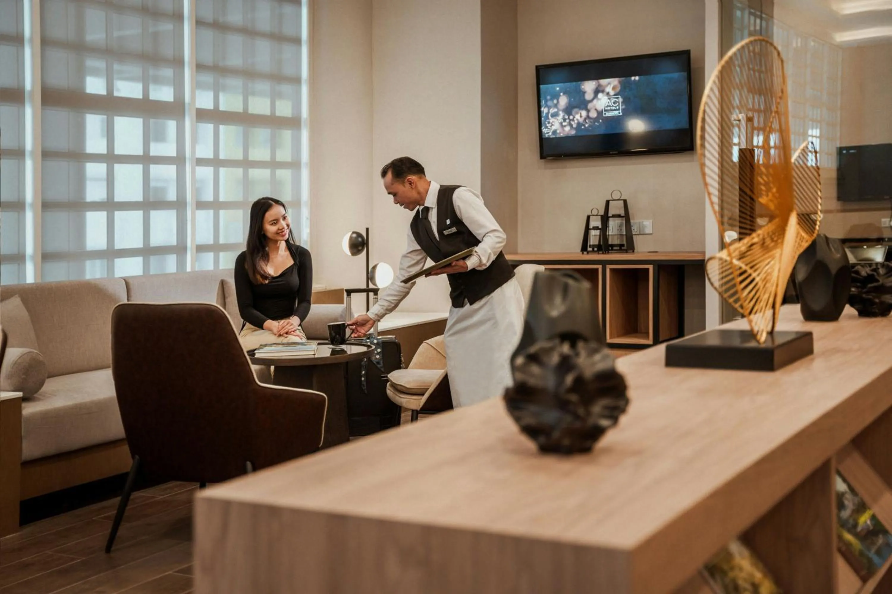 Lounge or bar in AC Hotel by Marriott Ipoh