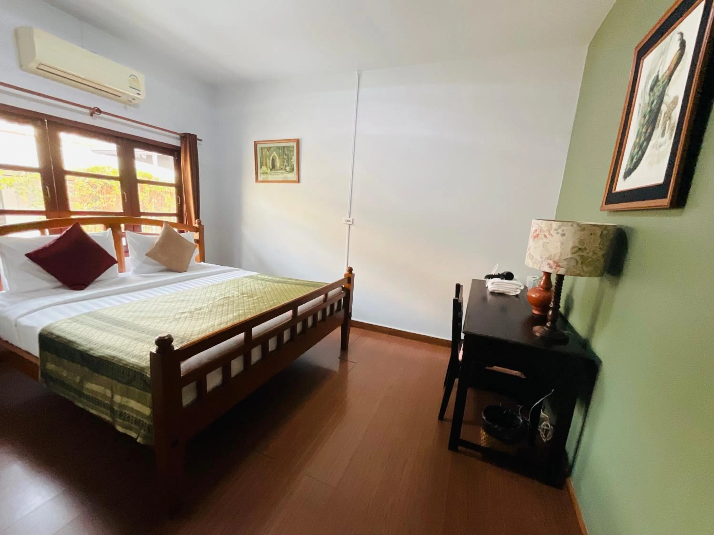 Bed in Baan Klang Vieng
