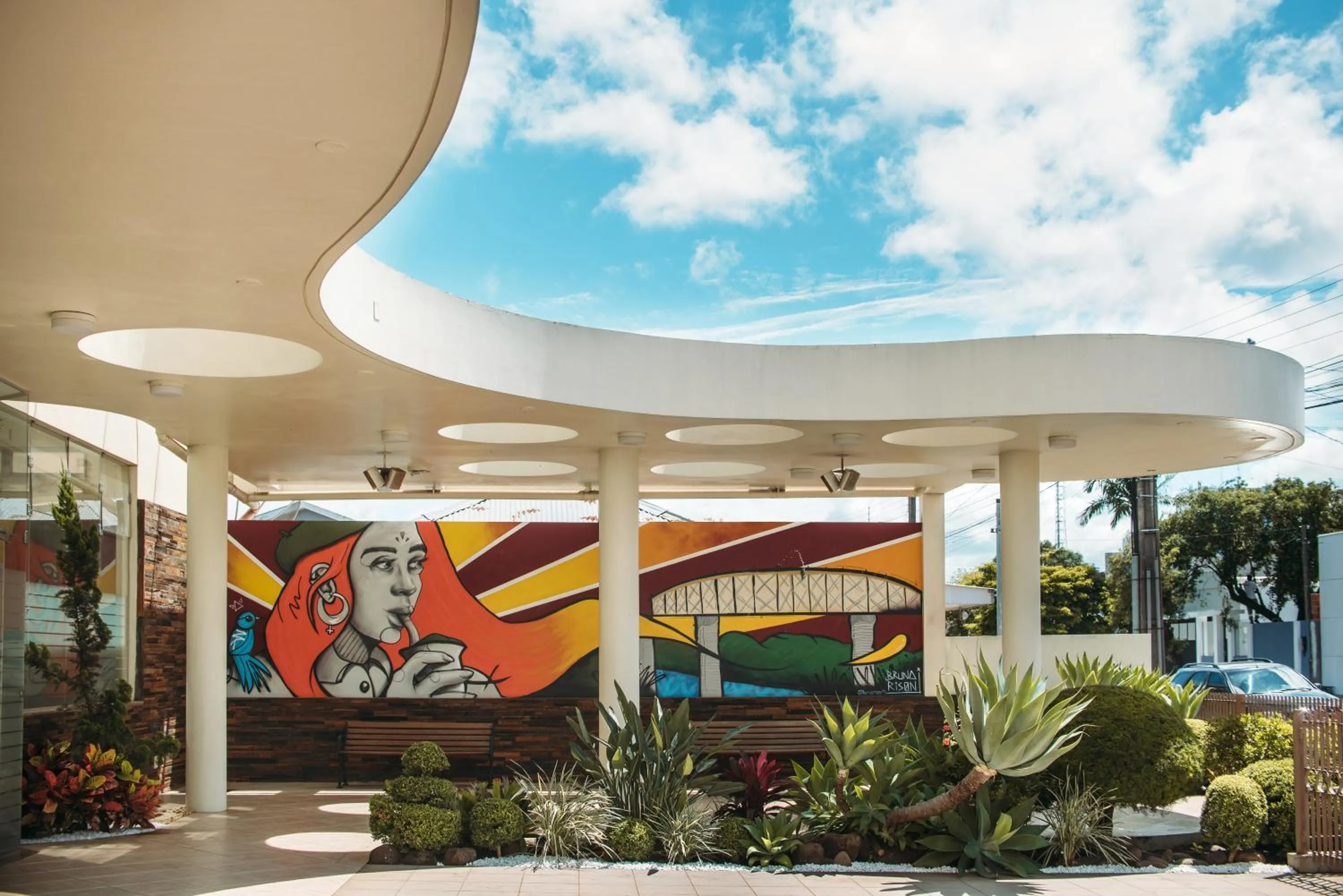 Facade/entrance in Hotel Caverá