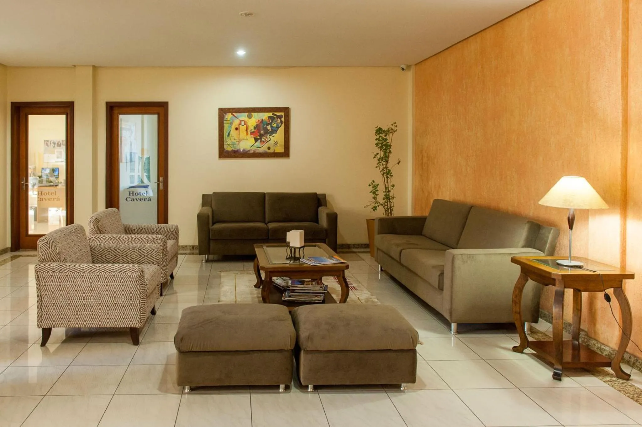 Seating area in Hotel Caverá