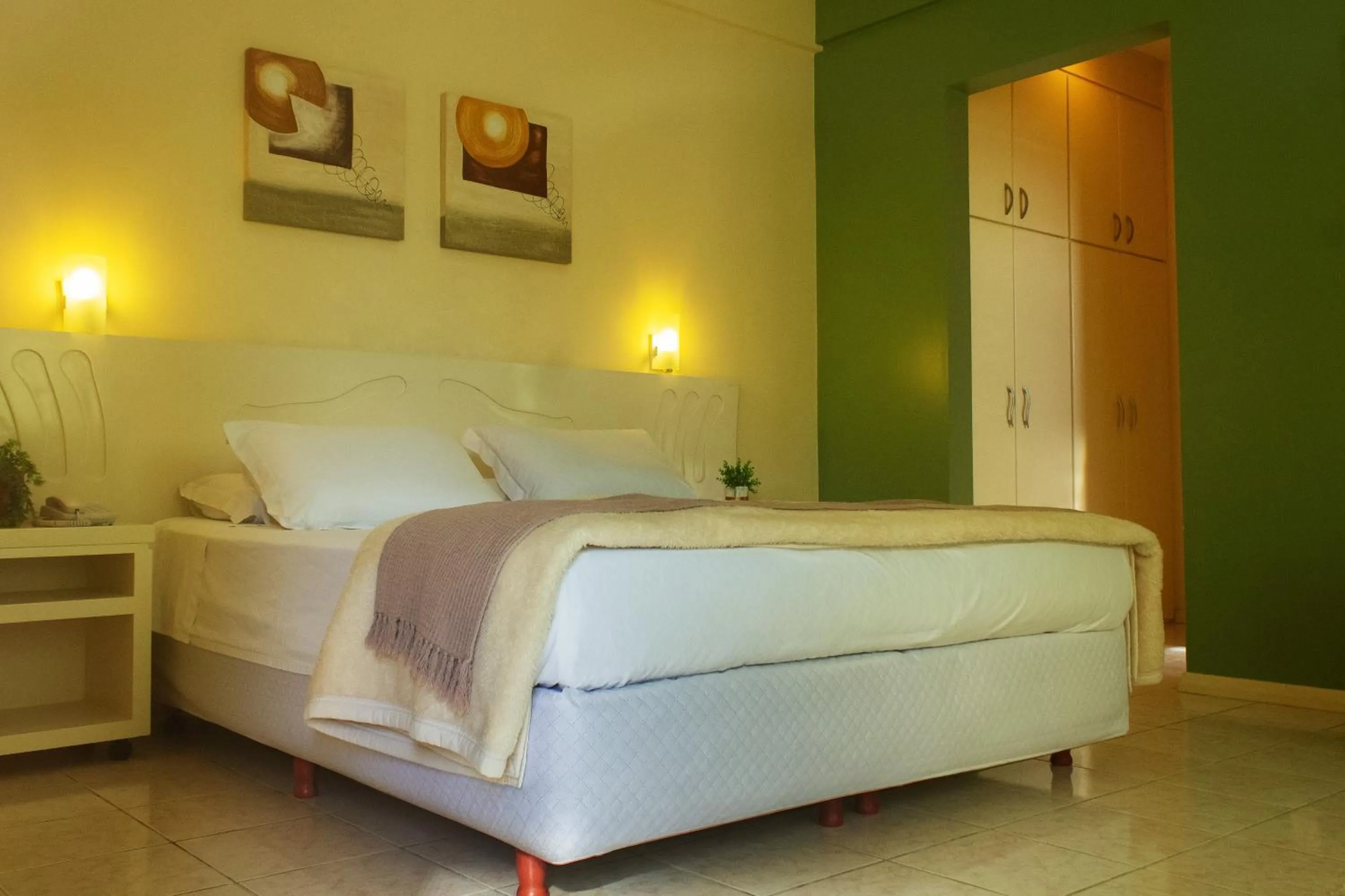 Bed in Hotel Caverá