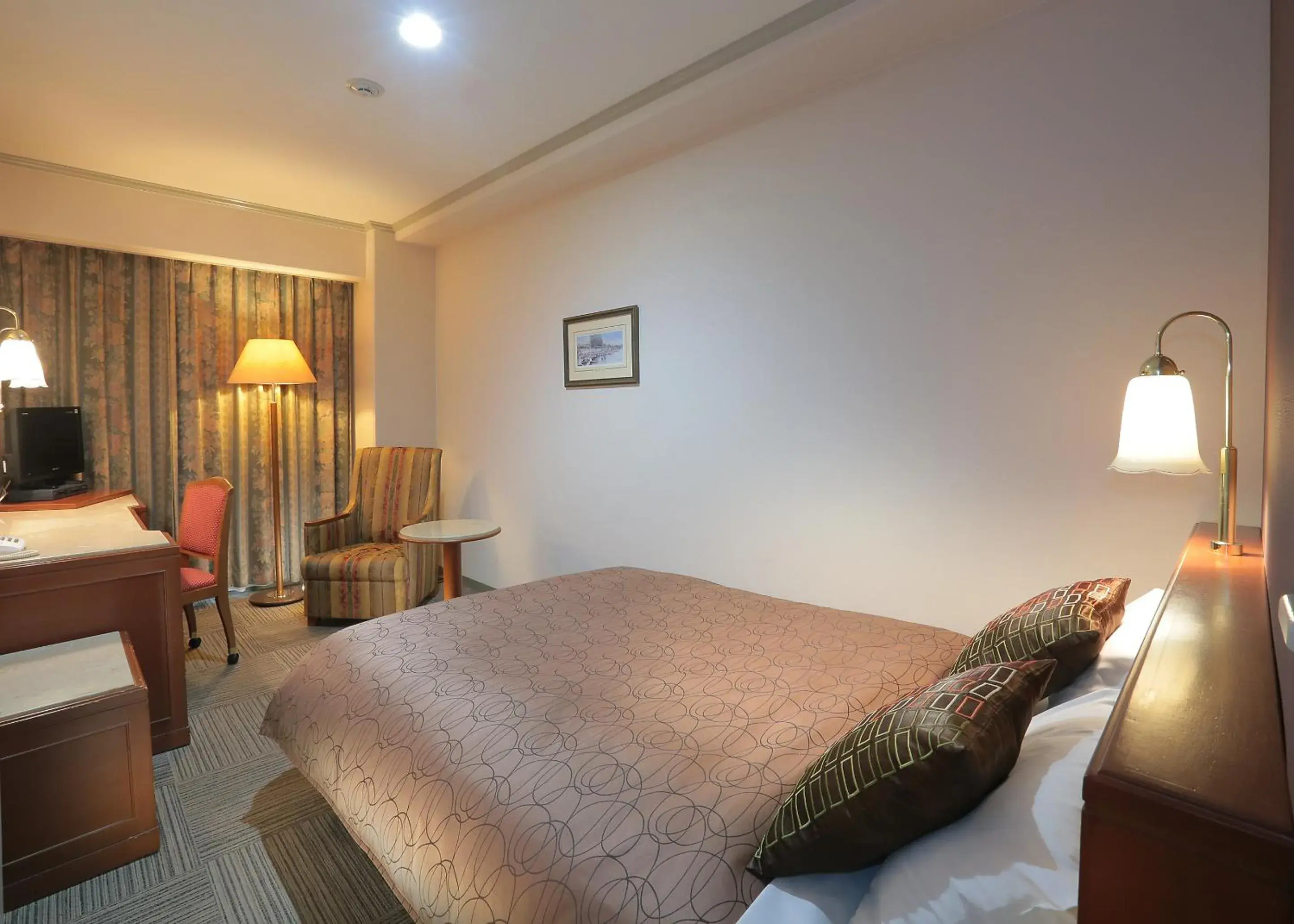 Photo of the whole room, Bed in Sasebo Washington Hotel Photo of the whole room, Bed in Sasebo Washington Hotel