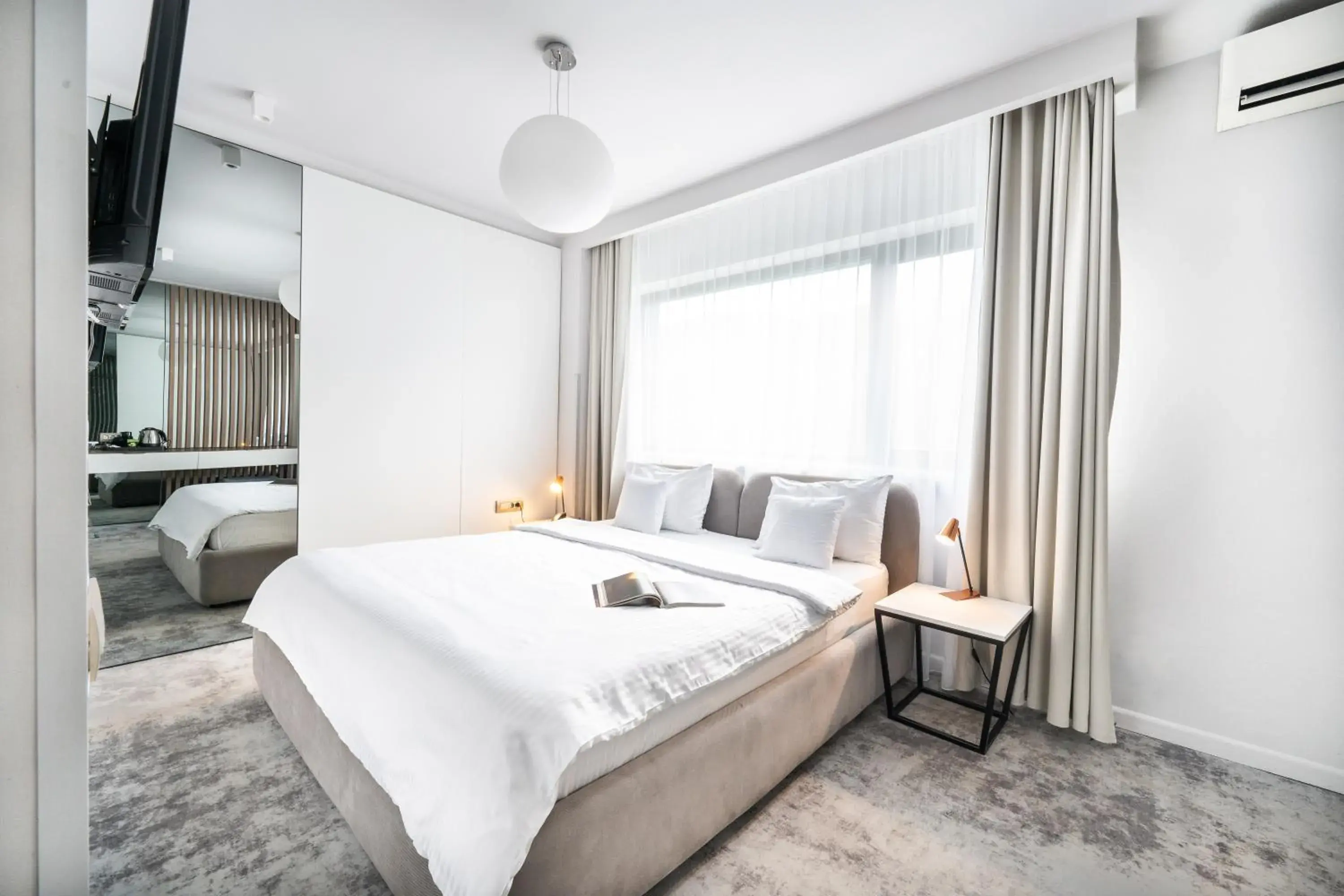 Deluxe Family Suite with Spa Access in Hotel Sinaia Deluxe Family Suite with Spa Access in Hotel Sinaia