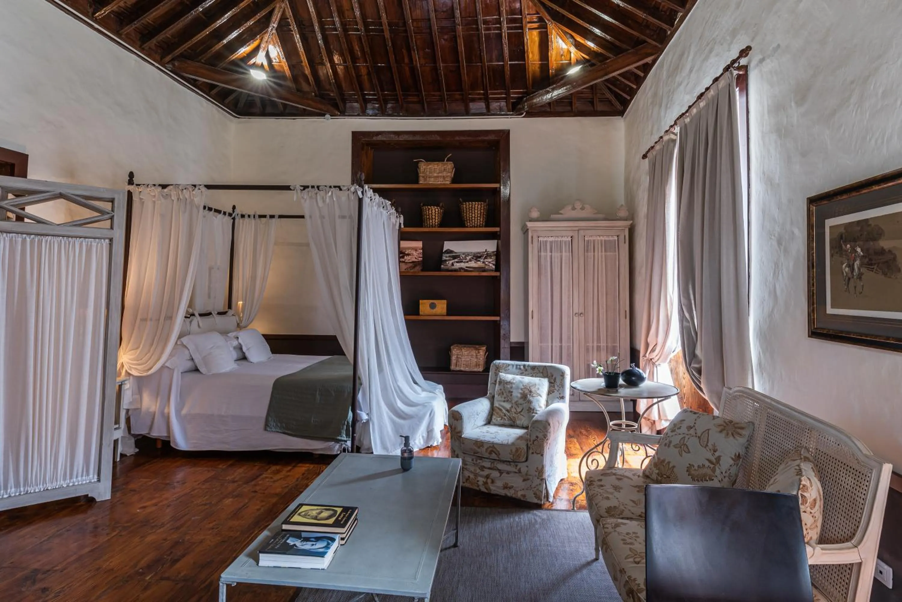 Bed in Isla Baja Suites