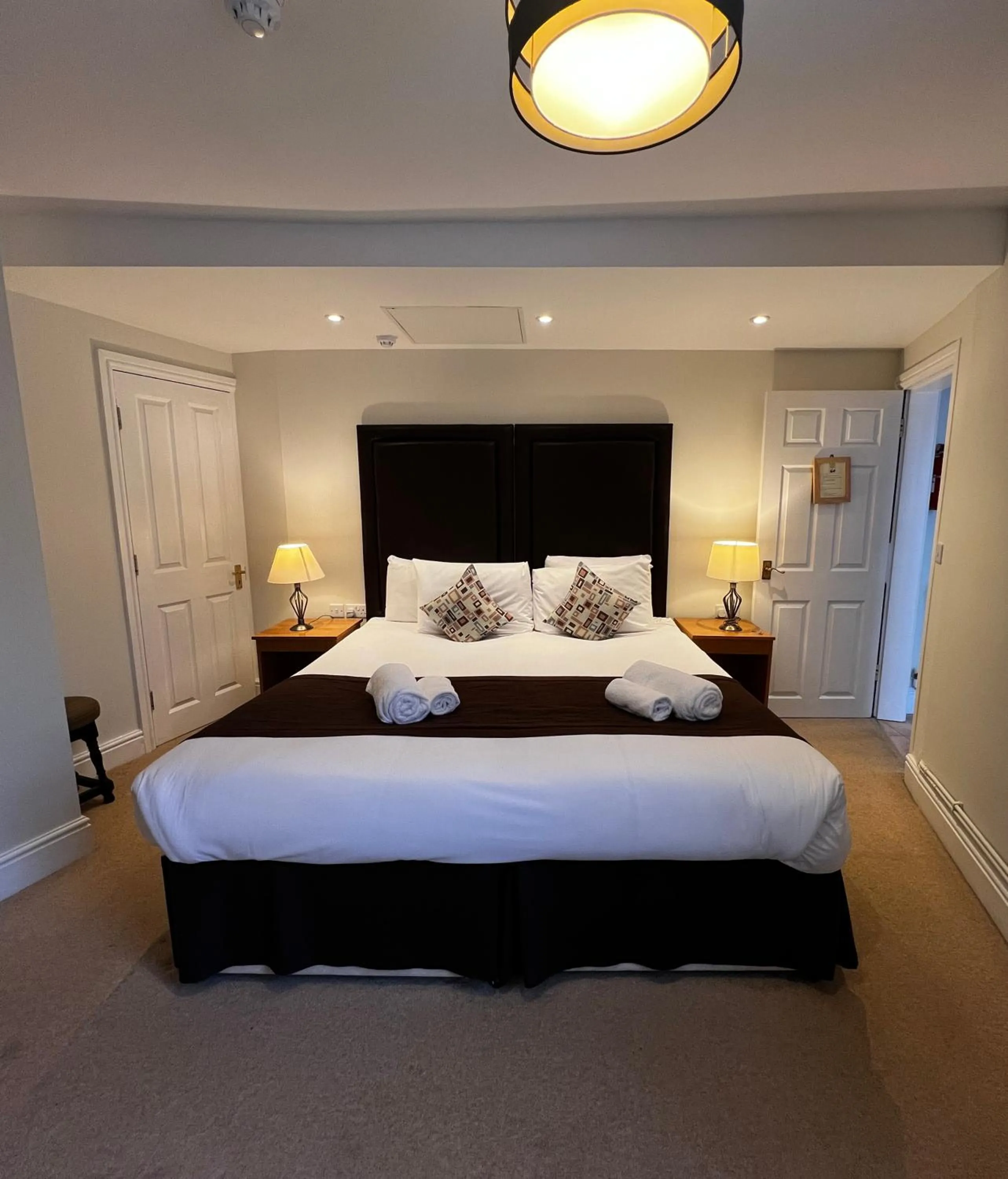 Bed in Castle Limes Hotel