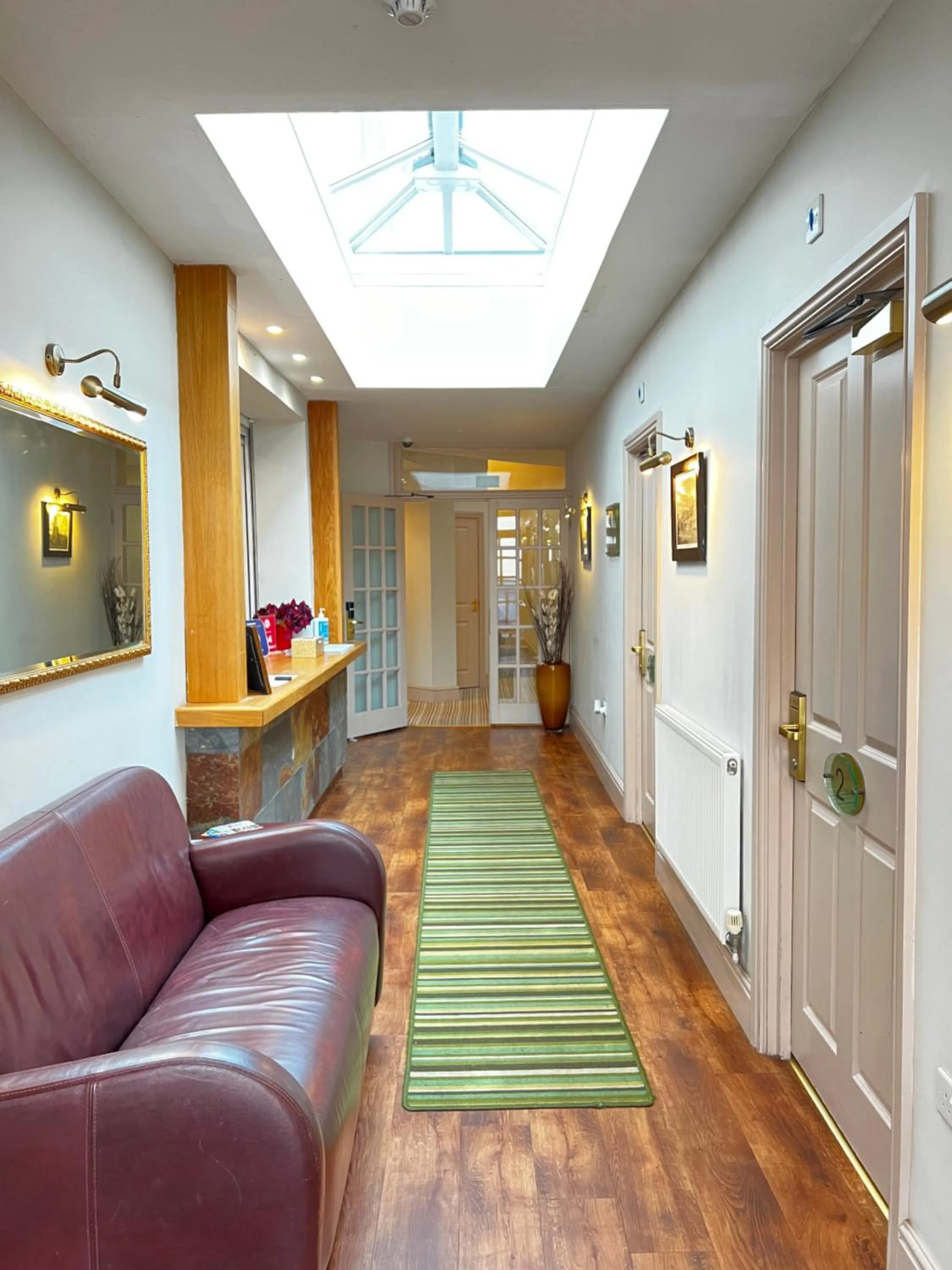 Lobby or reception in Castle Limes Hotel