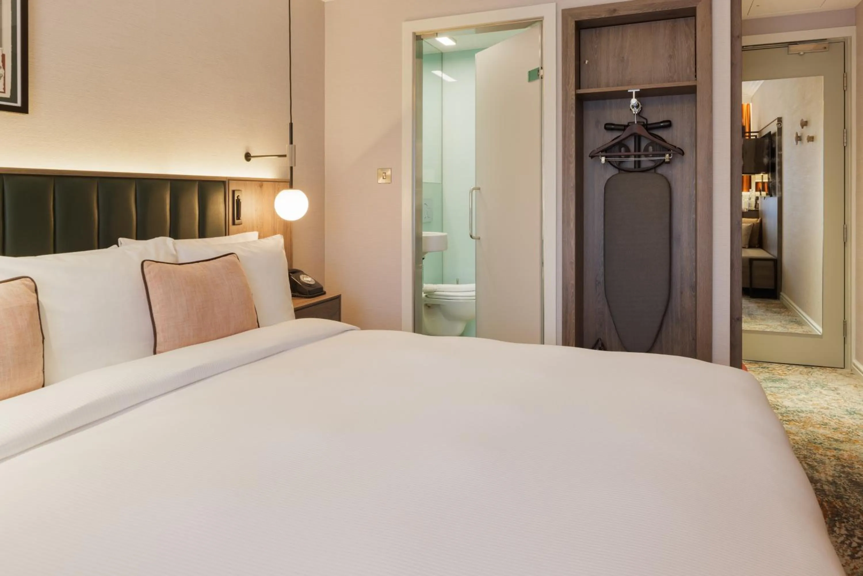 Photo of the whole room, Bed in The Memoir Club, formerly Ambassadors Bloomsbury