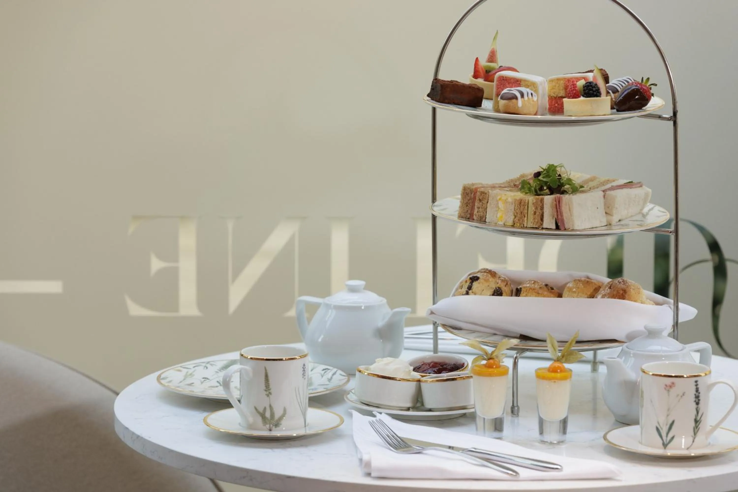 Coffee/tea facilities in The Memoir Club, formerly Ambassadors Bloomsbury