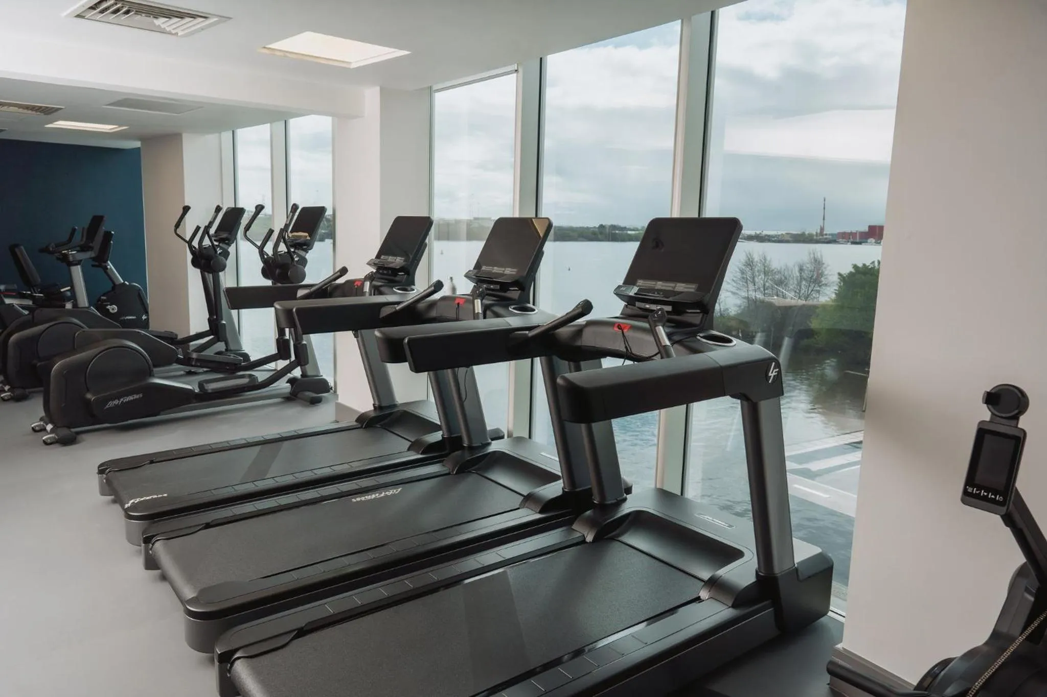 Spa and wellness centre/facilities in voco St. David's Cardiff by IHG