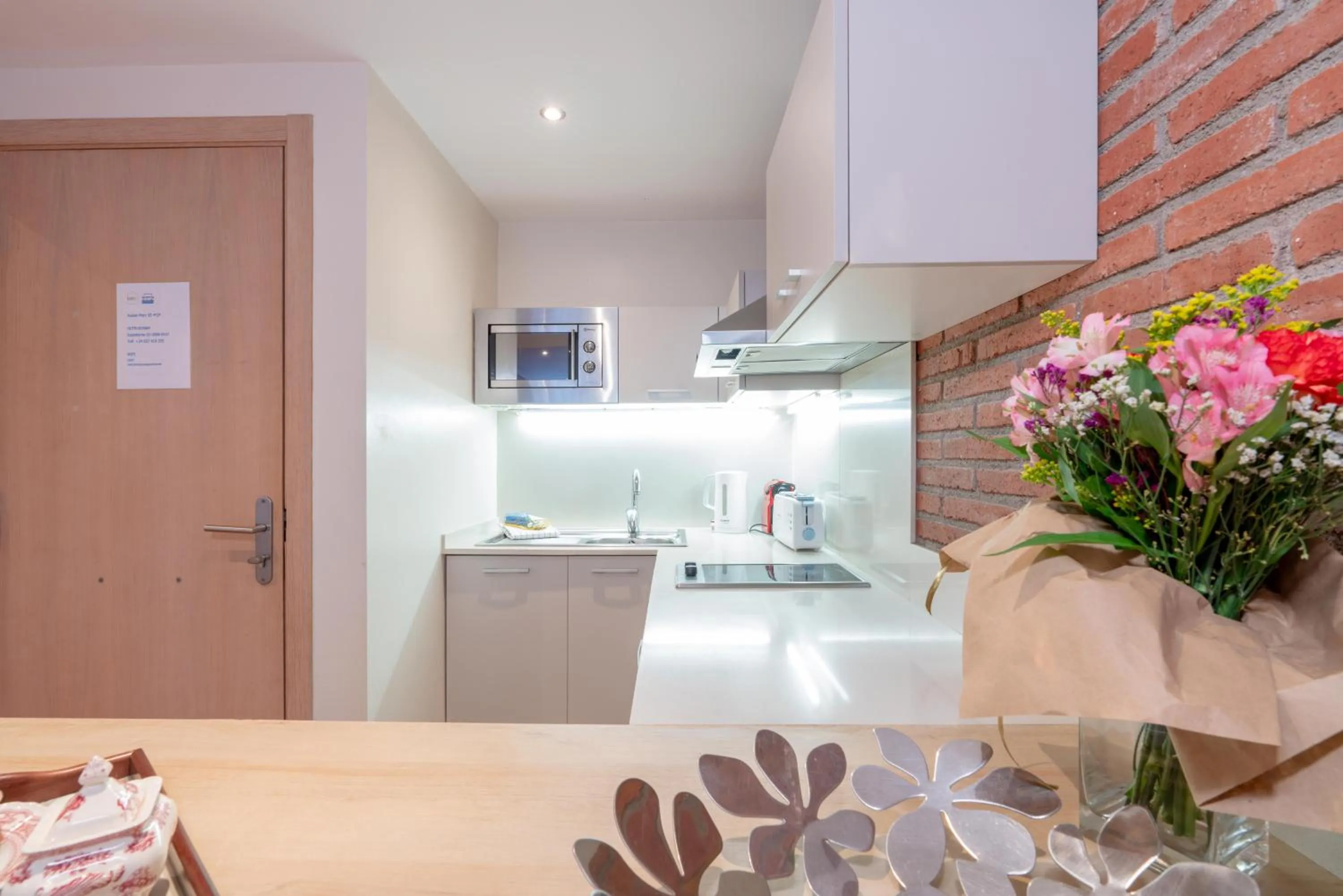 Kitchen or kitchenette in Serennia Cest Apartamentos Arc de Triomf