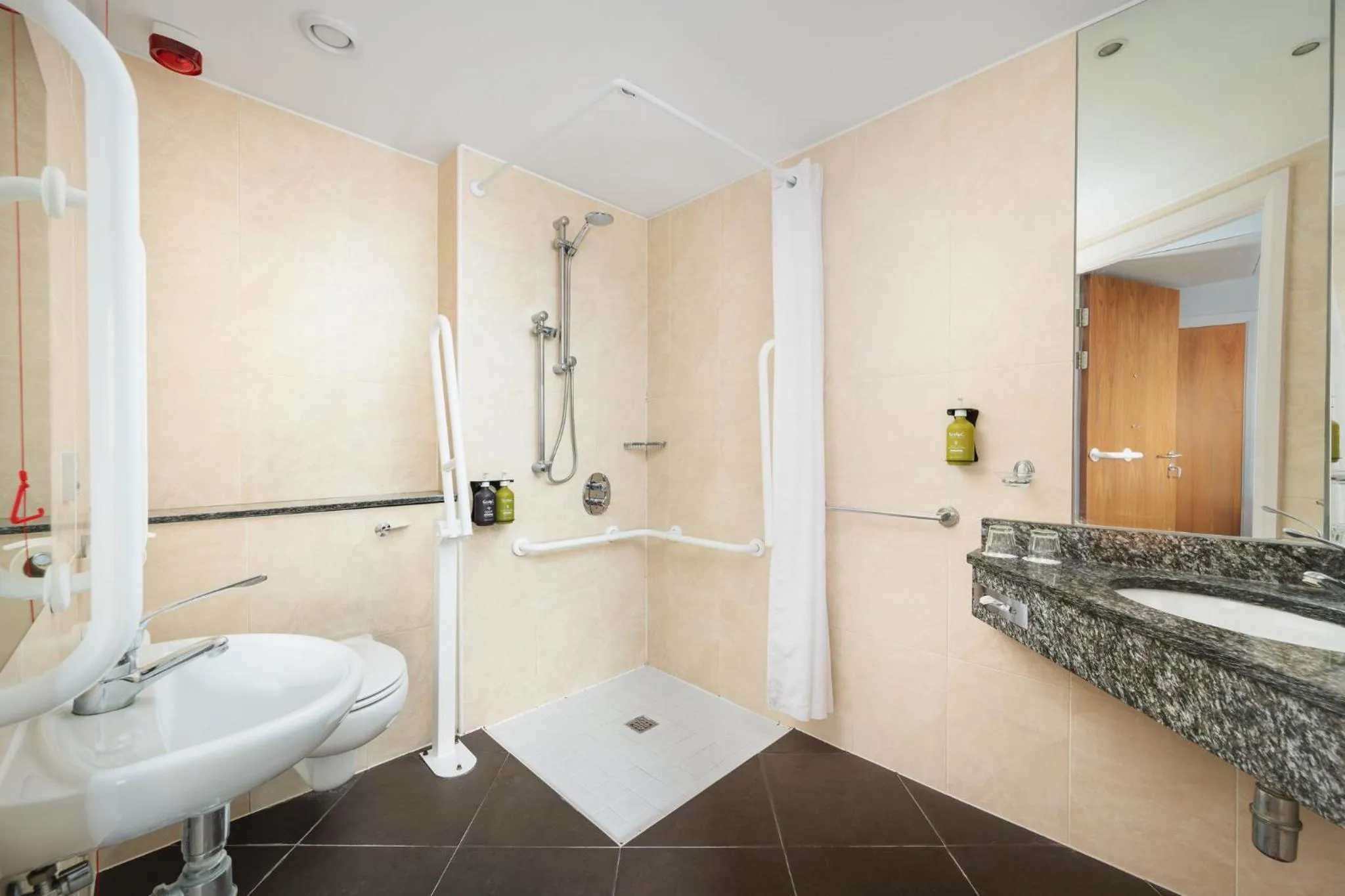 Bathroom in Holiday Inn Norwich City by IHG
