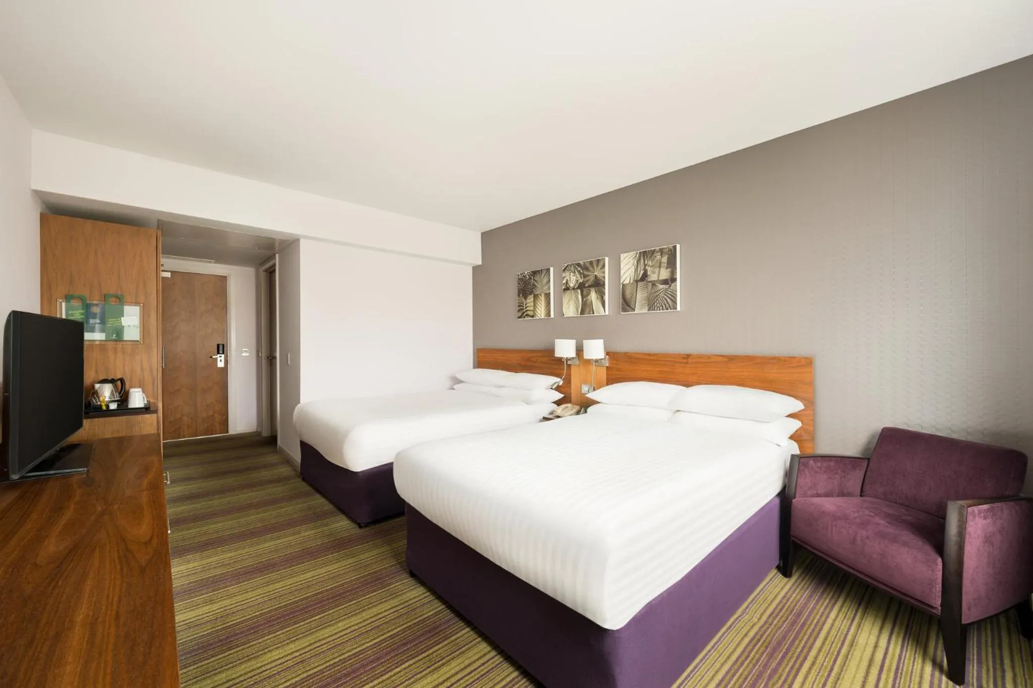 Photo of the whole room, Bed in Holiday Inn Norwich City by IHG