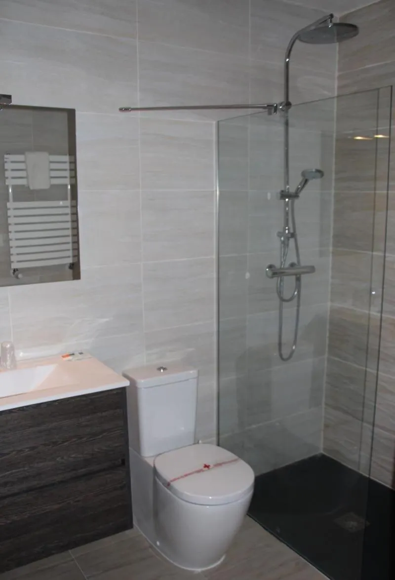 Bathroom in Hotel La Riviera