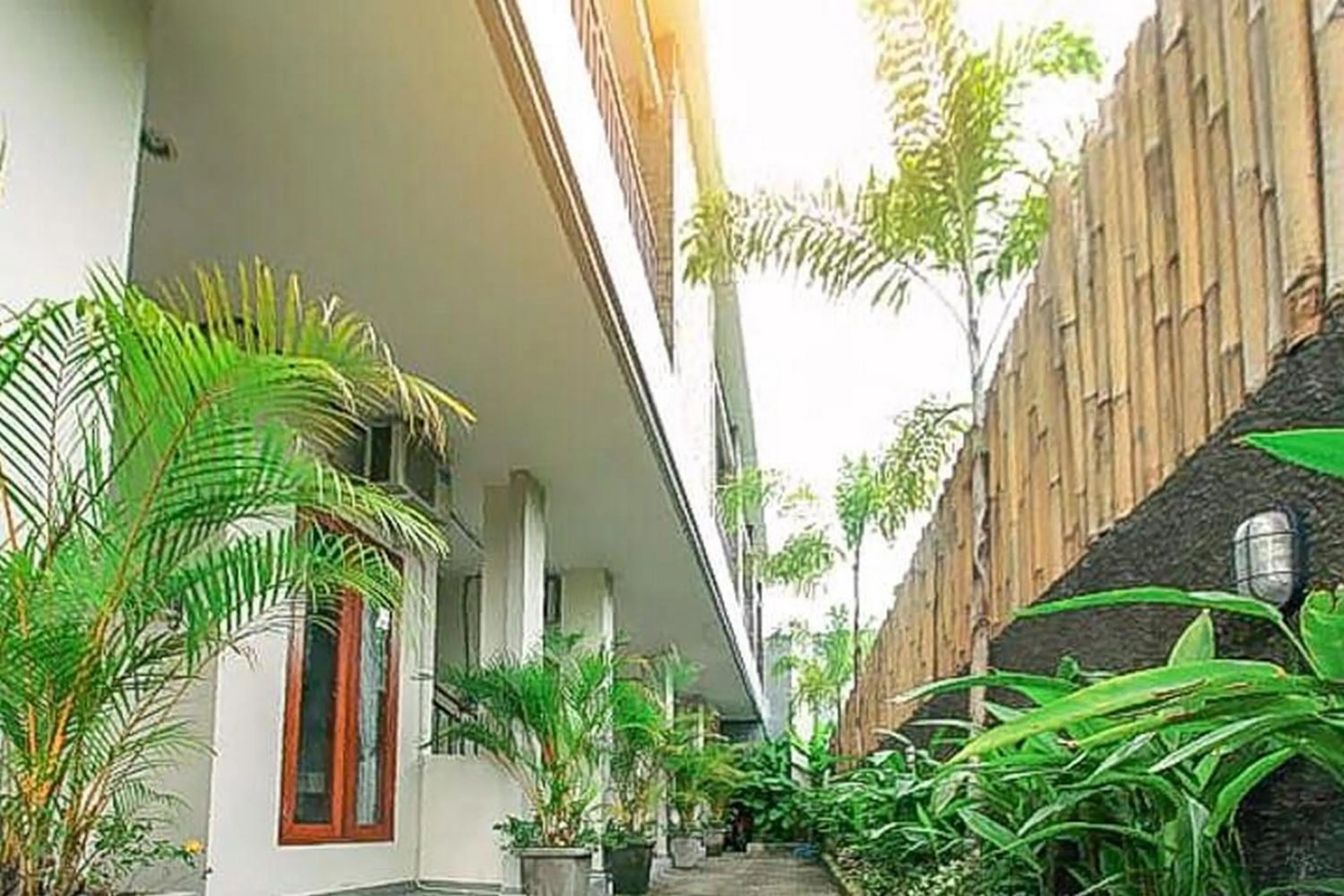 KoolKost near Sunset Road Seminyak - Minimum Stay 30 Nights