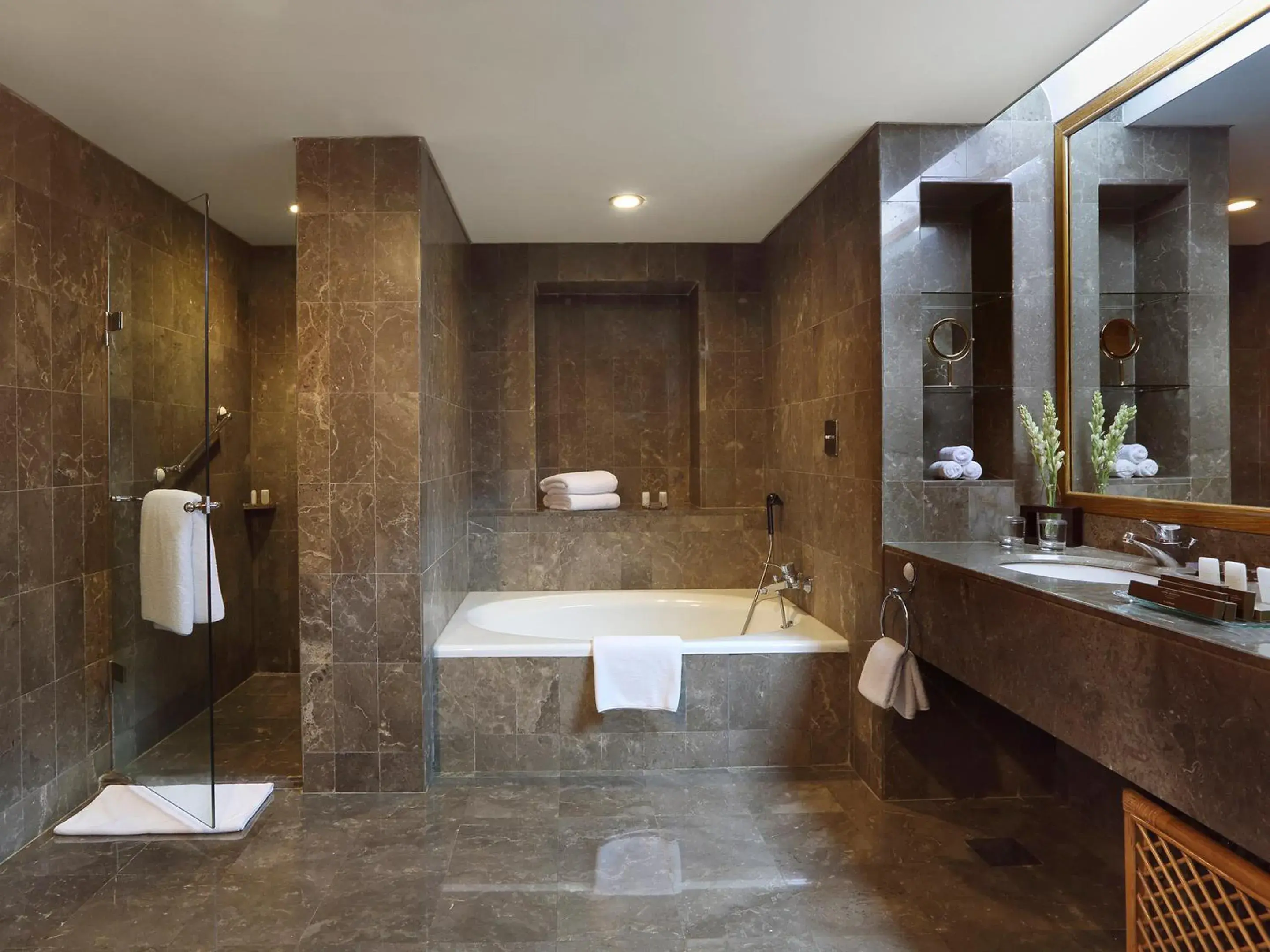 Bathroom in Hotel Aryaduta Jakarta