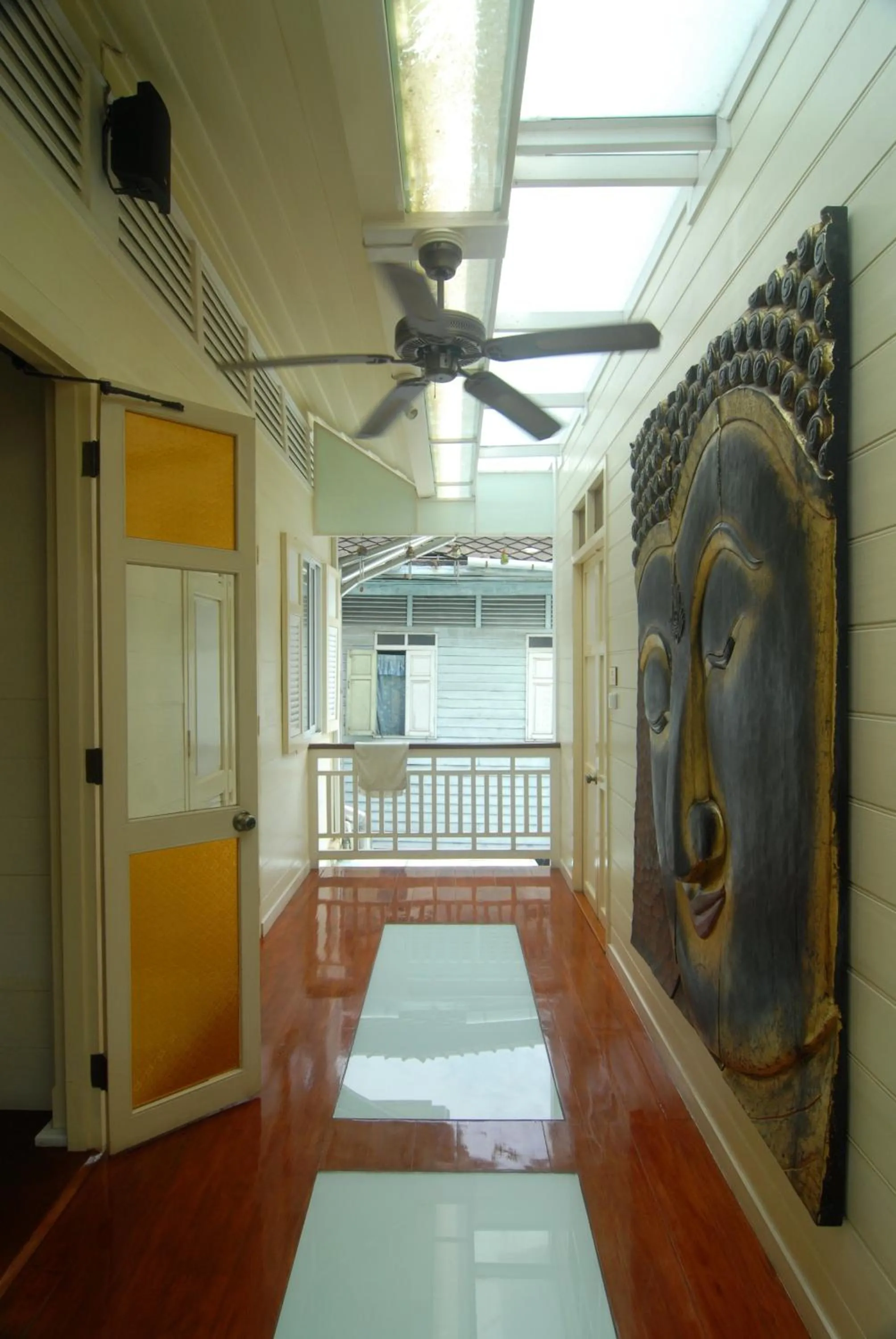 Photo of the whole room in Baan Dinso