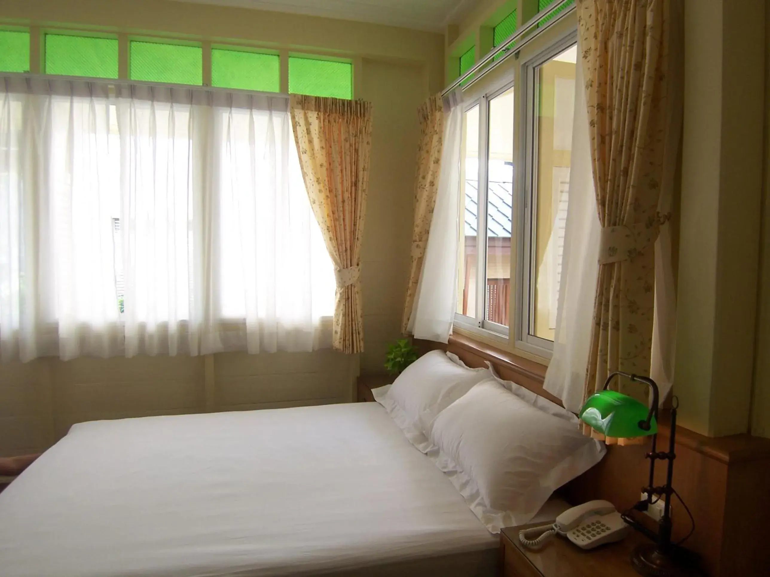 Photo of the whole room, Bed in Baan Dinso Photo of the whole room, Bed in Baan Dinso