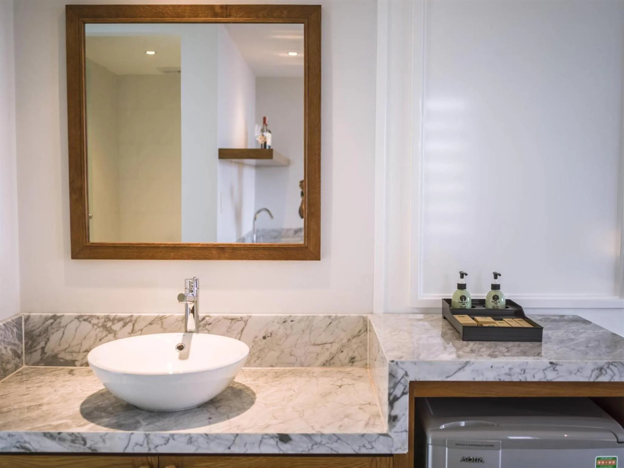 Bathroom in Vinh Hung Old Town Hotel