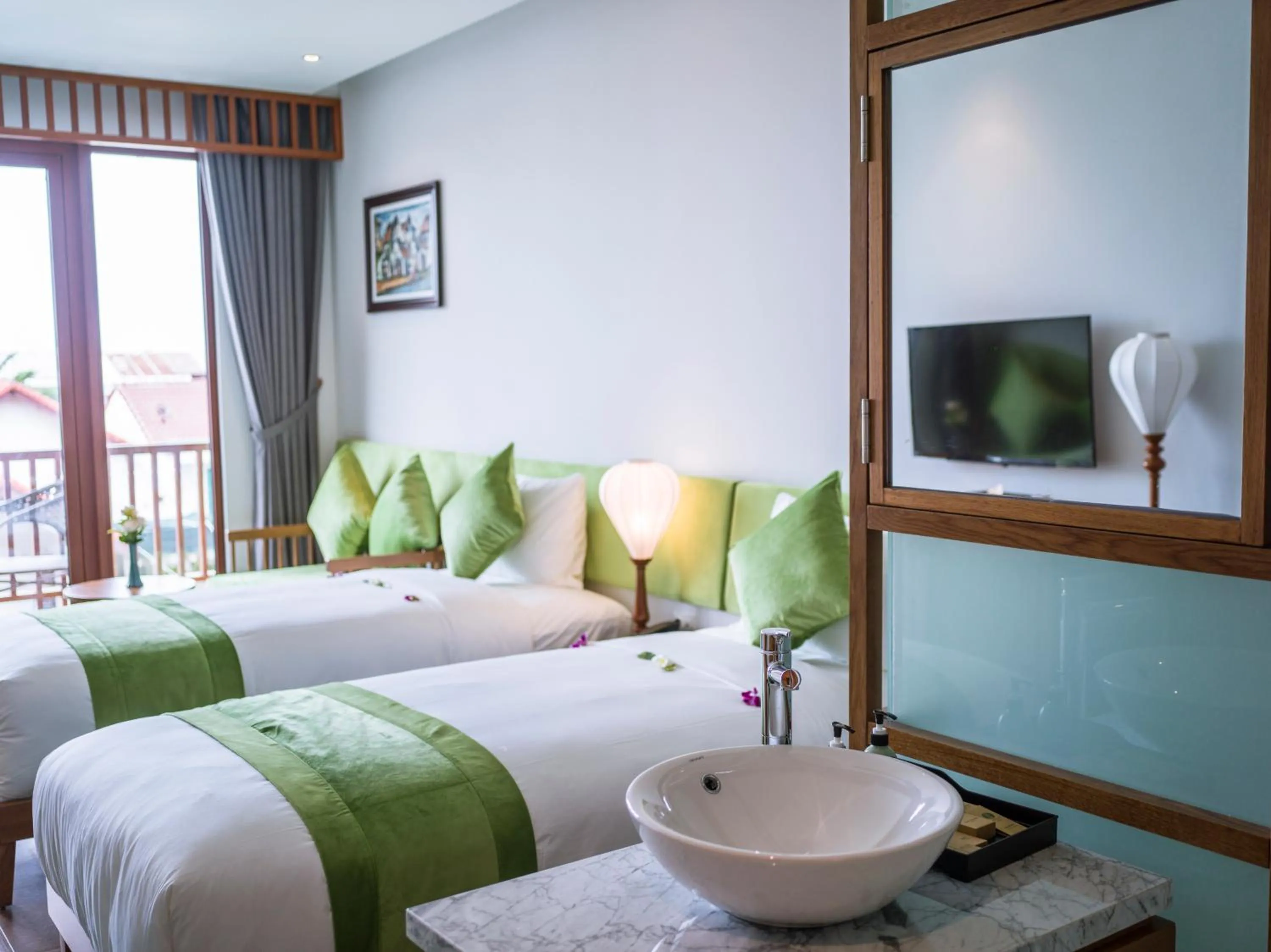 Bedroom, Bed in Vinh Hung Old Town Hotel