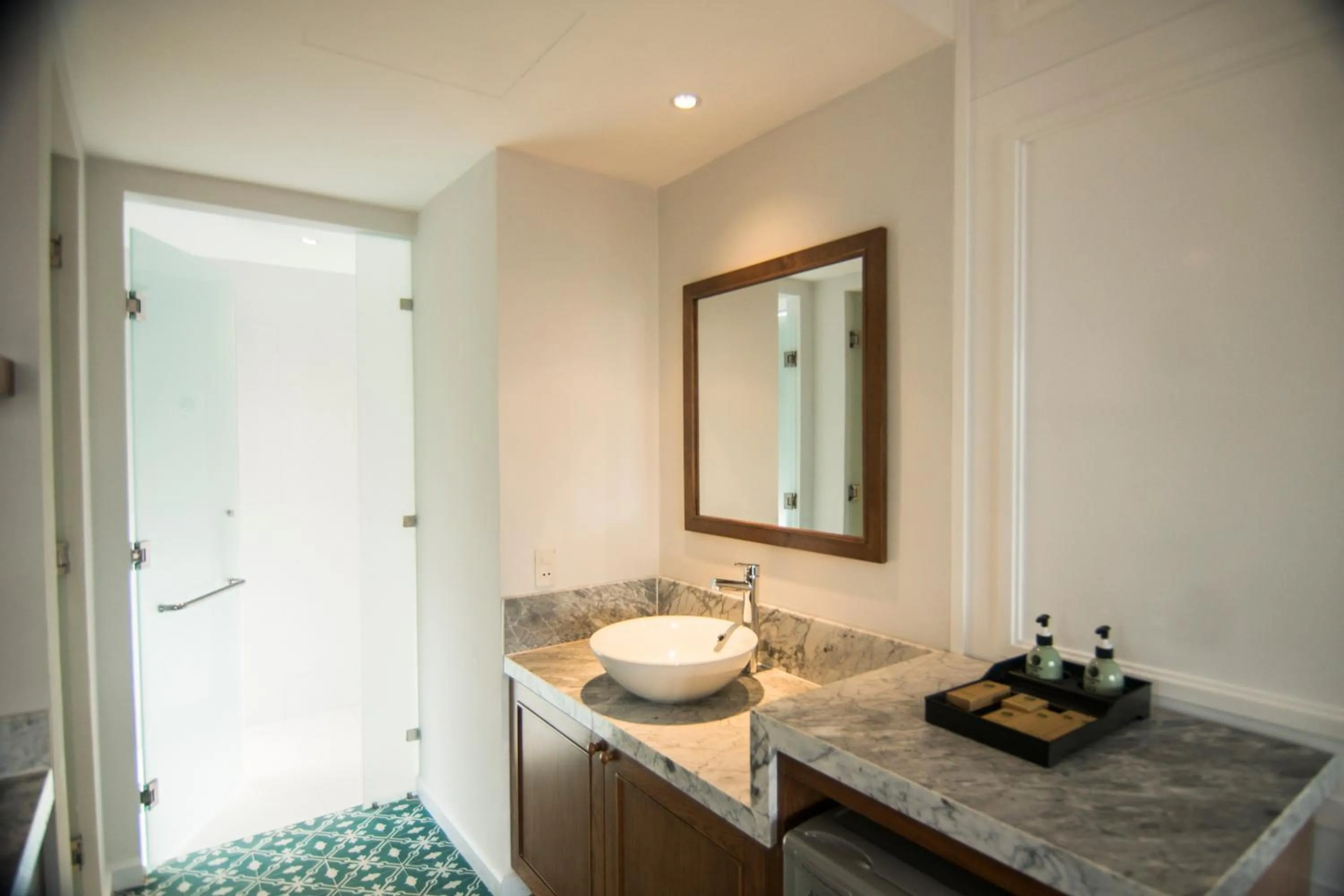 Bathroom in Vinh Hung Old Town Hotel