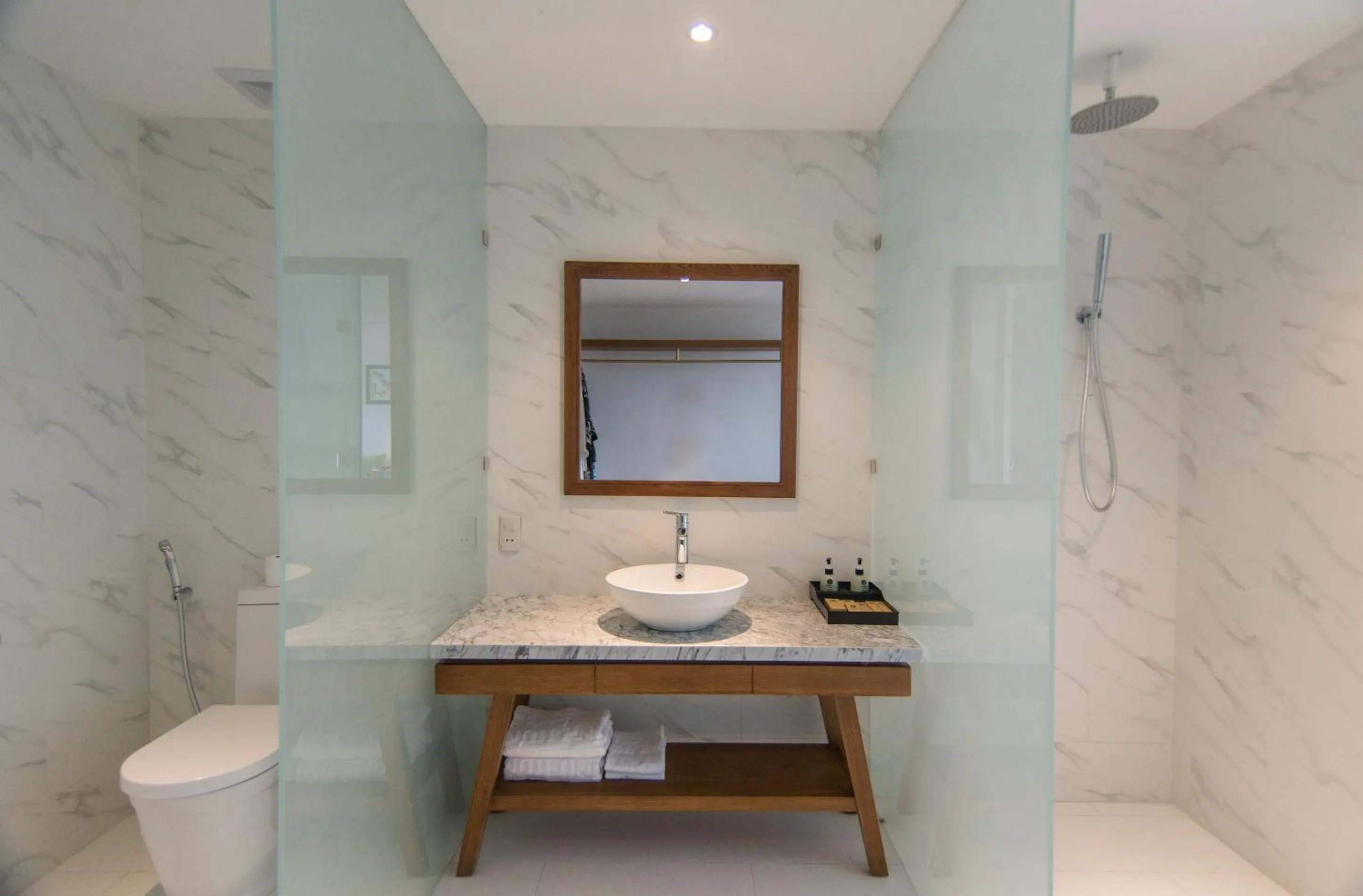 Bathroom in Vinh Hung Old Town Hotel