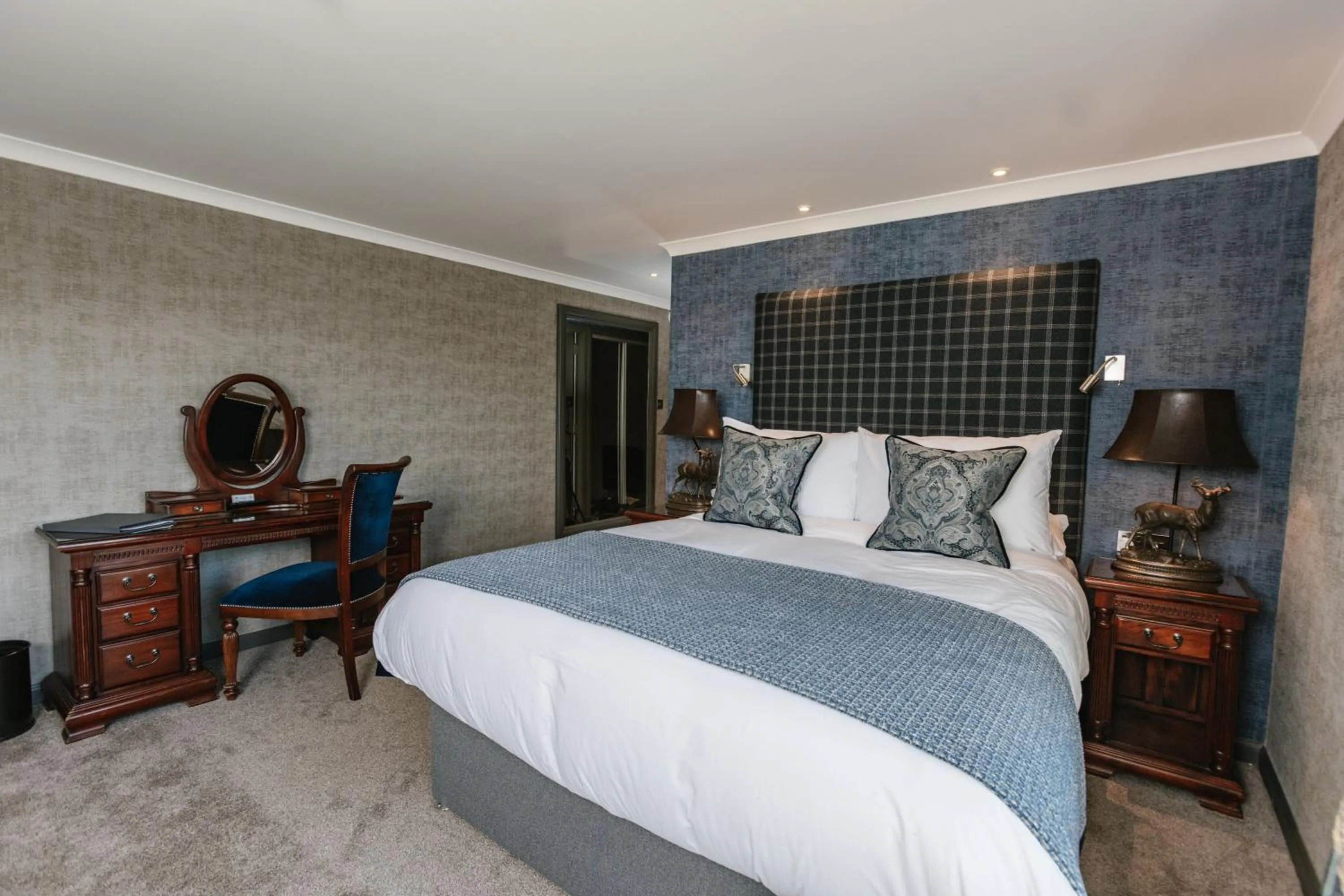 Bed in Maryculter House