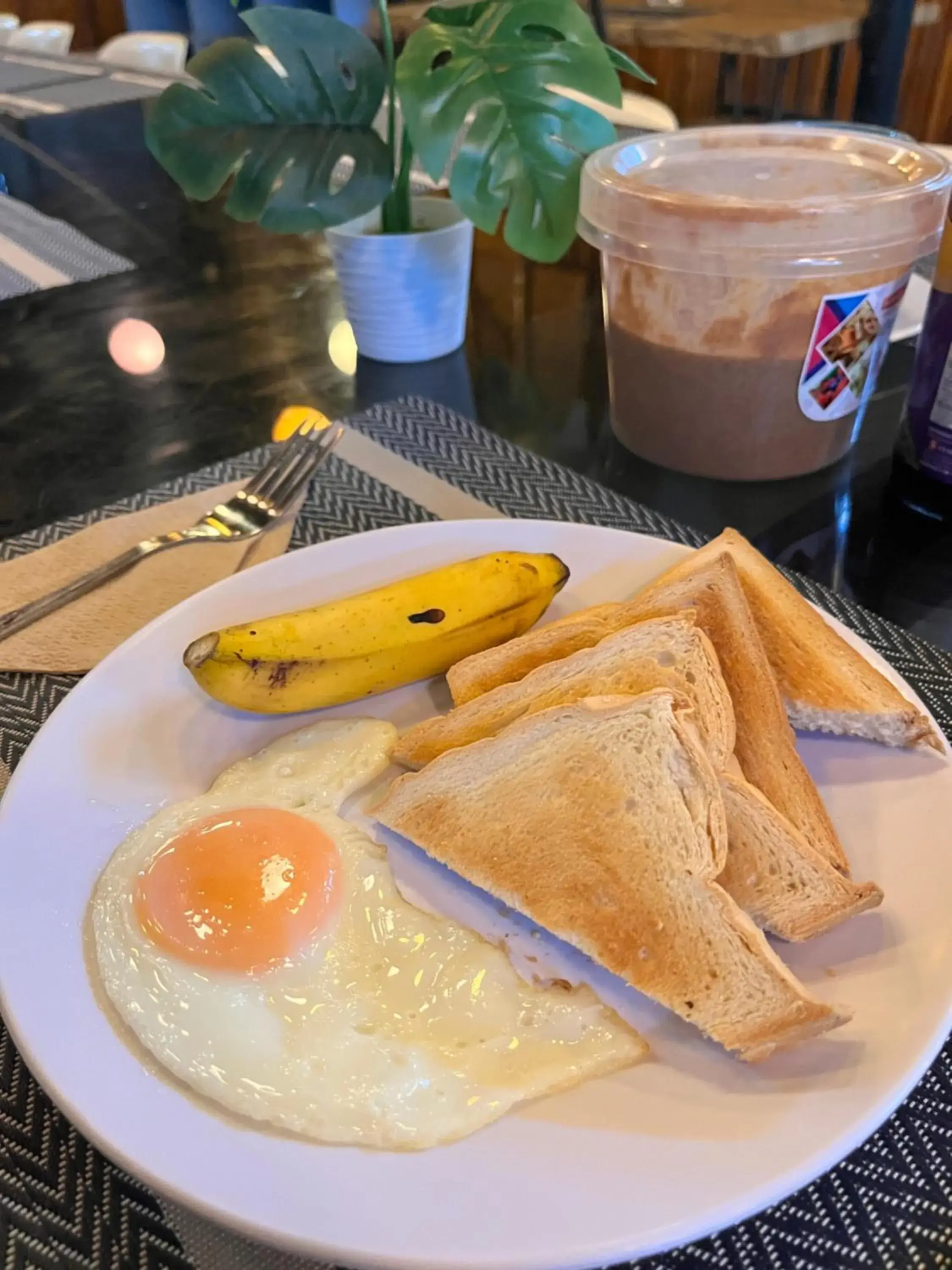 Breakfast in Big Paul Hostel Breakfast in Big Paul Hostel