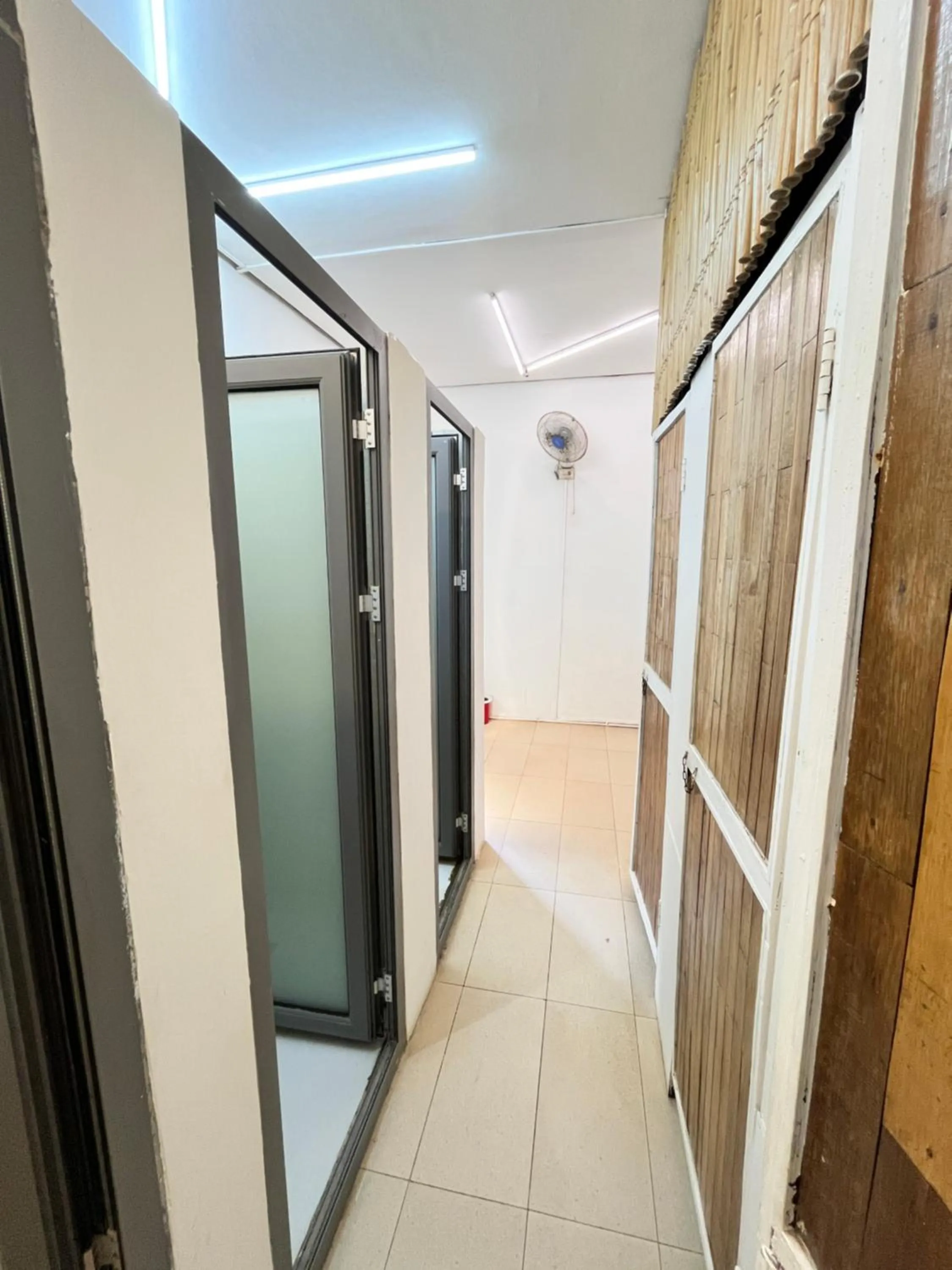 Bathroom in Big Paul Hostel