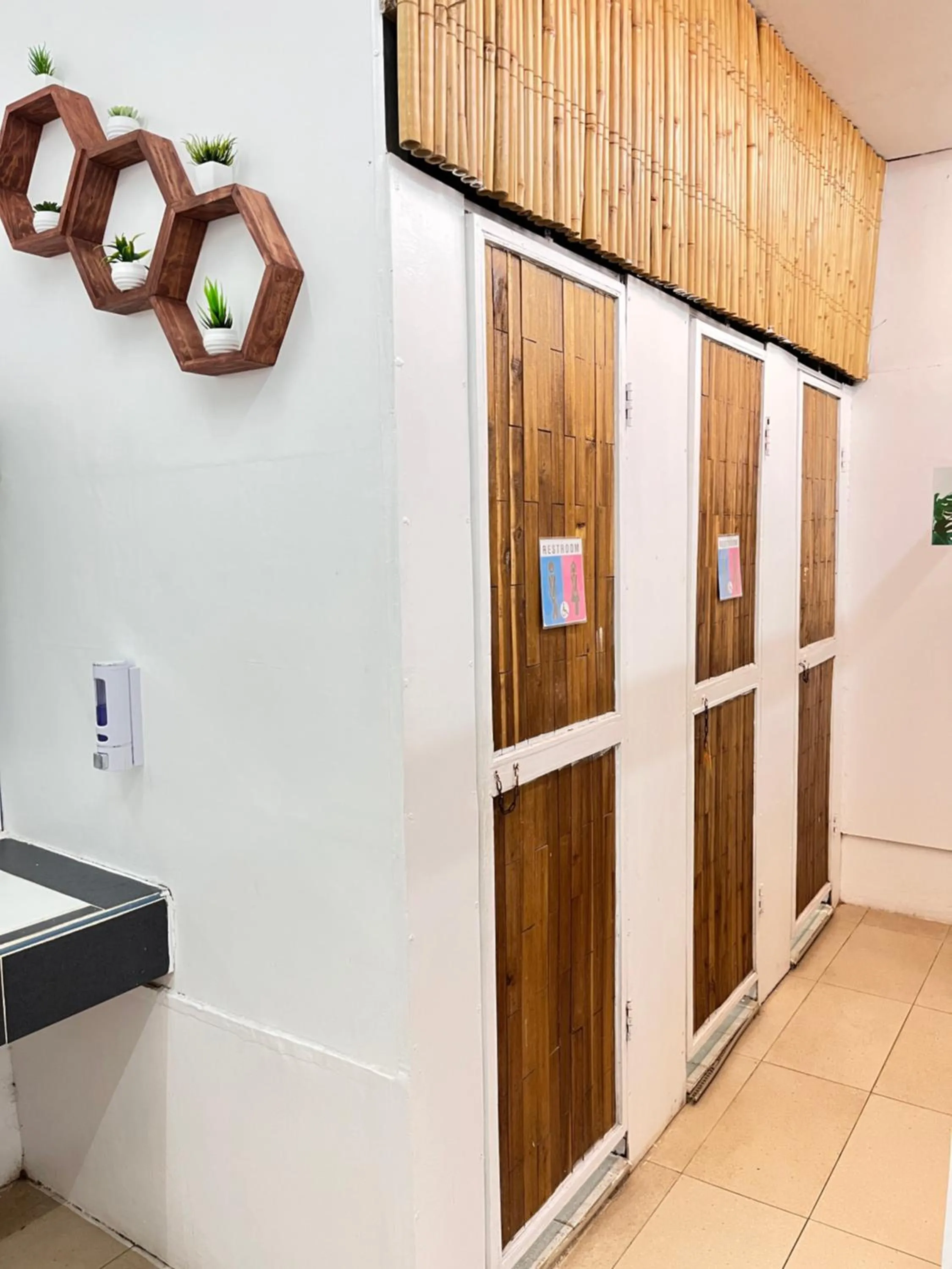 Bathroom in Big Paul Hostel