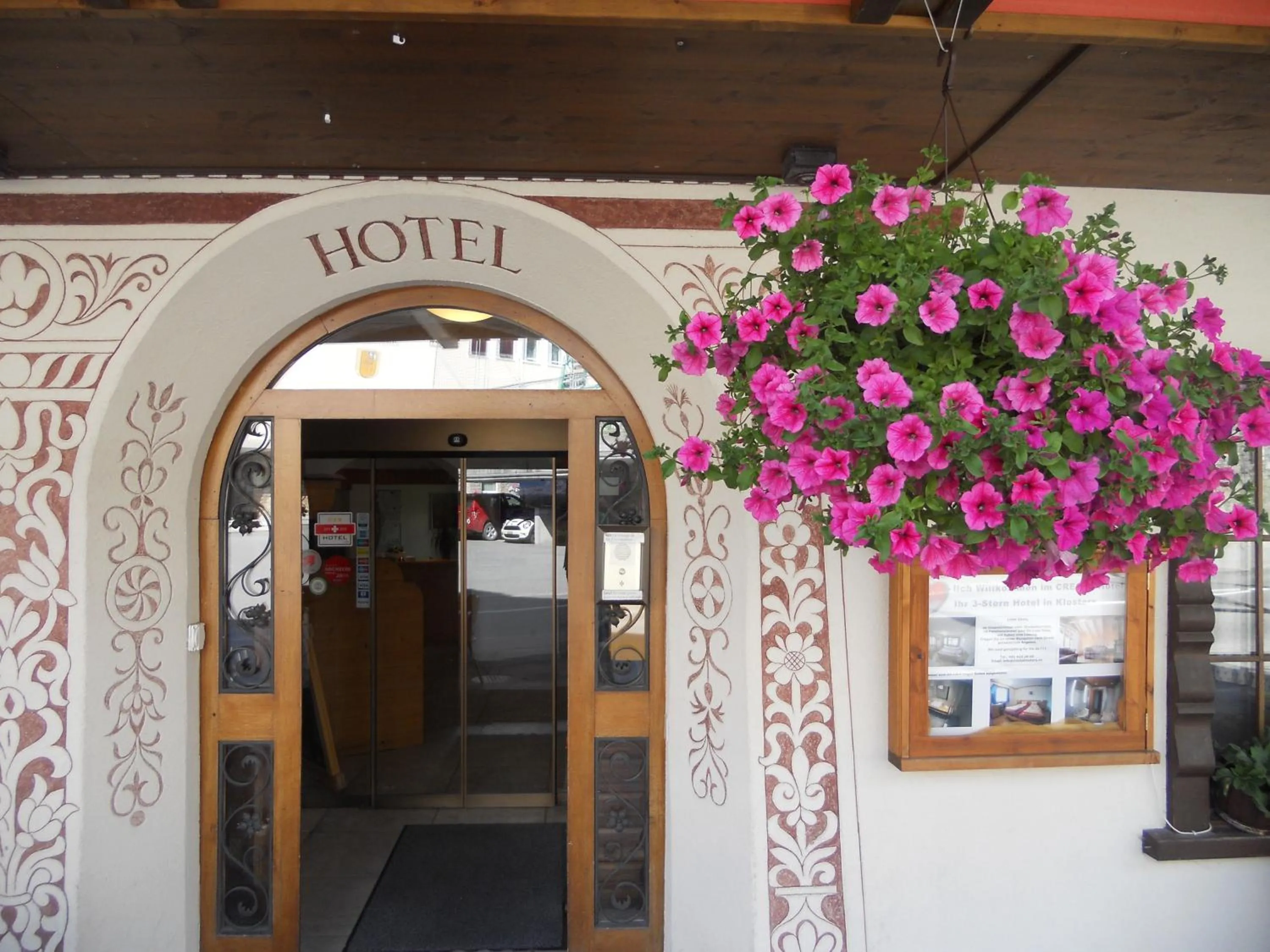 Facade/entrance in Hotel Alpenblick