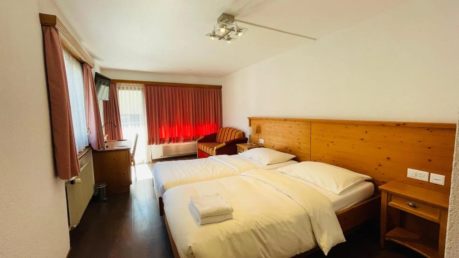 Bedroom, Bed in Hotel Alpenblick