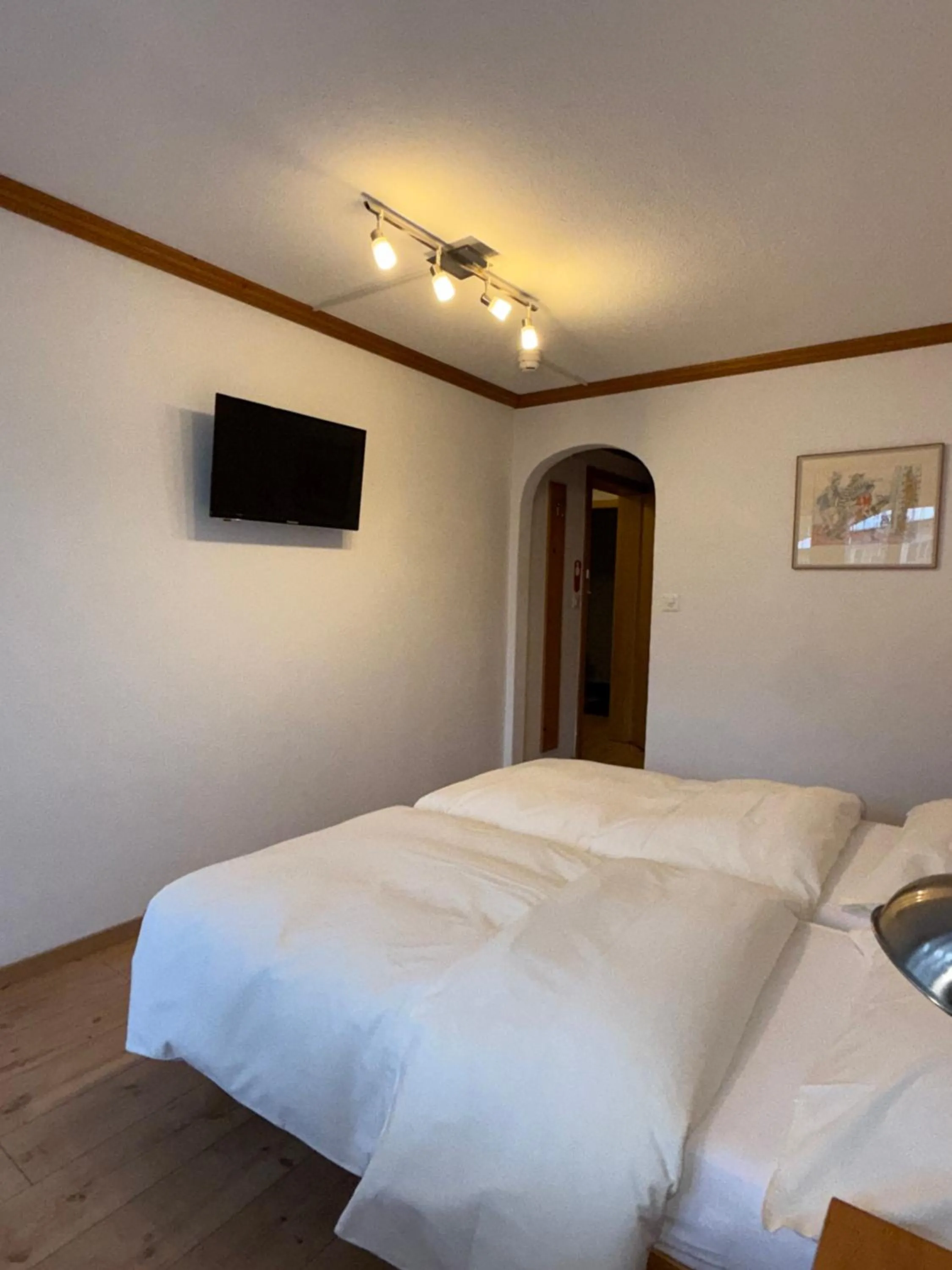 Bed in Hotel Alpenblick