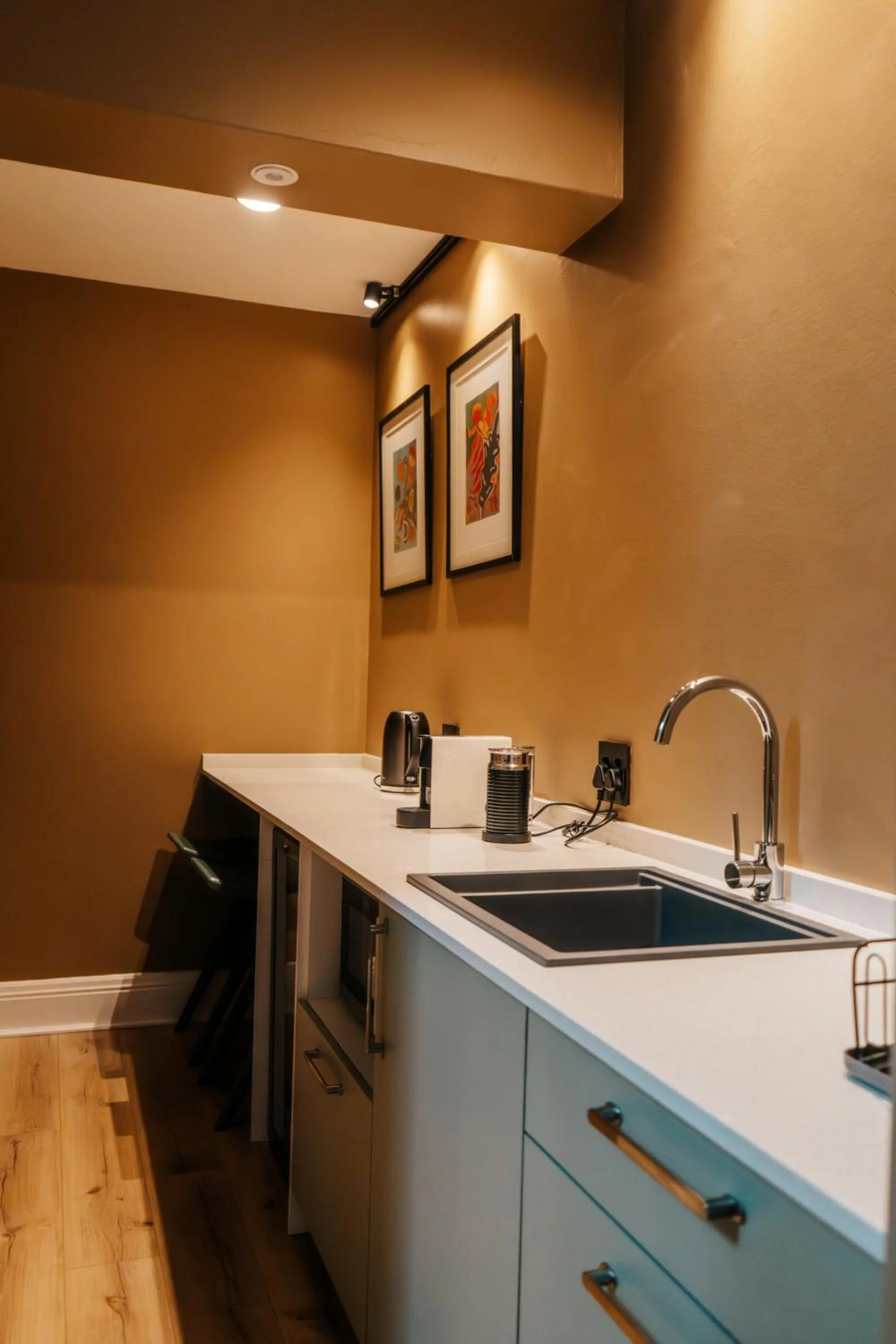 Kitchen or kitchenette in Serendipity Country House & Restaurant